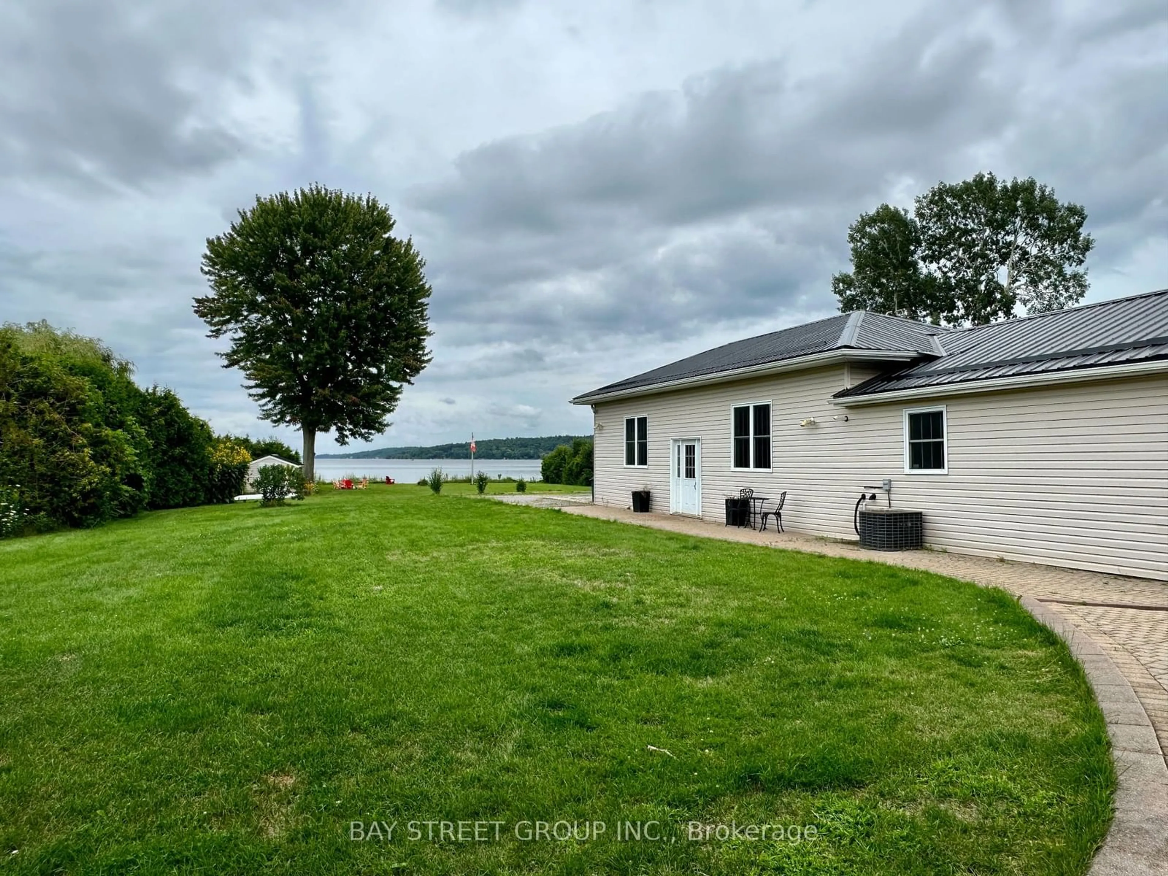 Frontside or backside of a home, cottage for 5173 Rice Lake Dr, Hamilton Township Ontario K0L 1E0