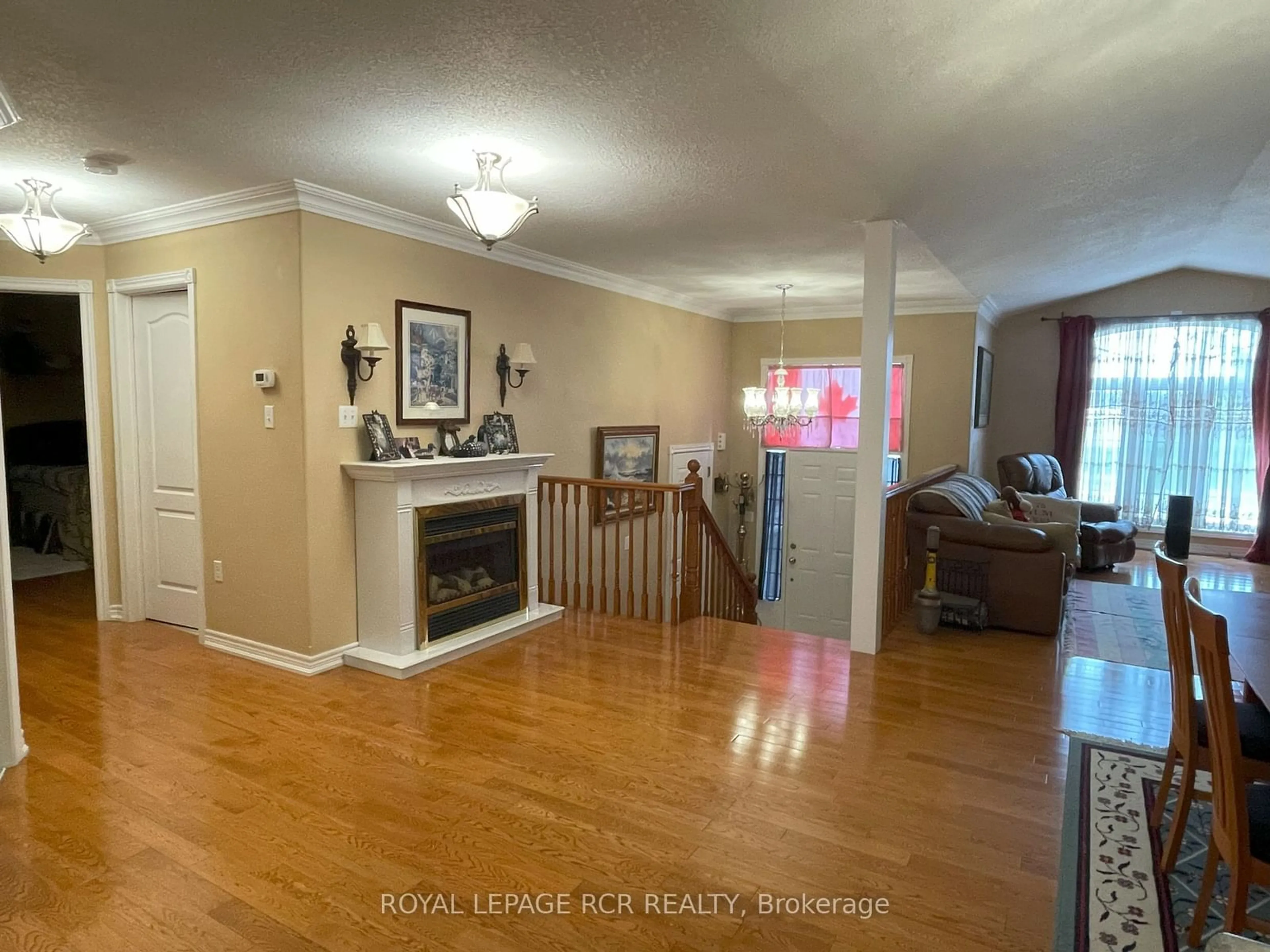 A pic of a room, wood floors for 316 Main St, Southgate Ontario N0C 1B0