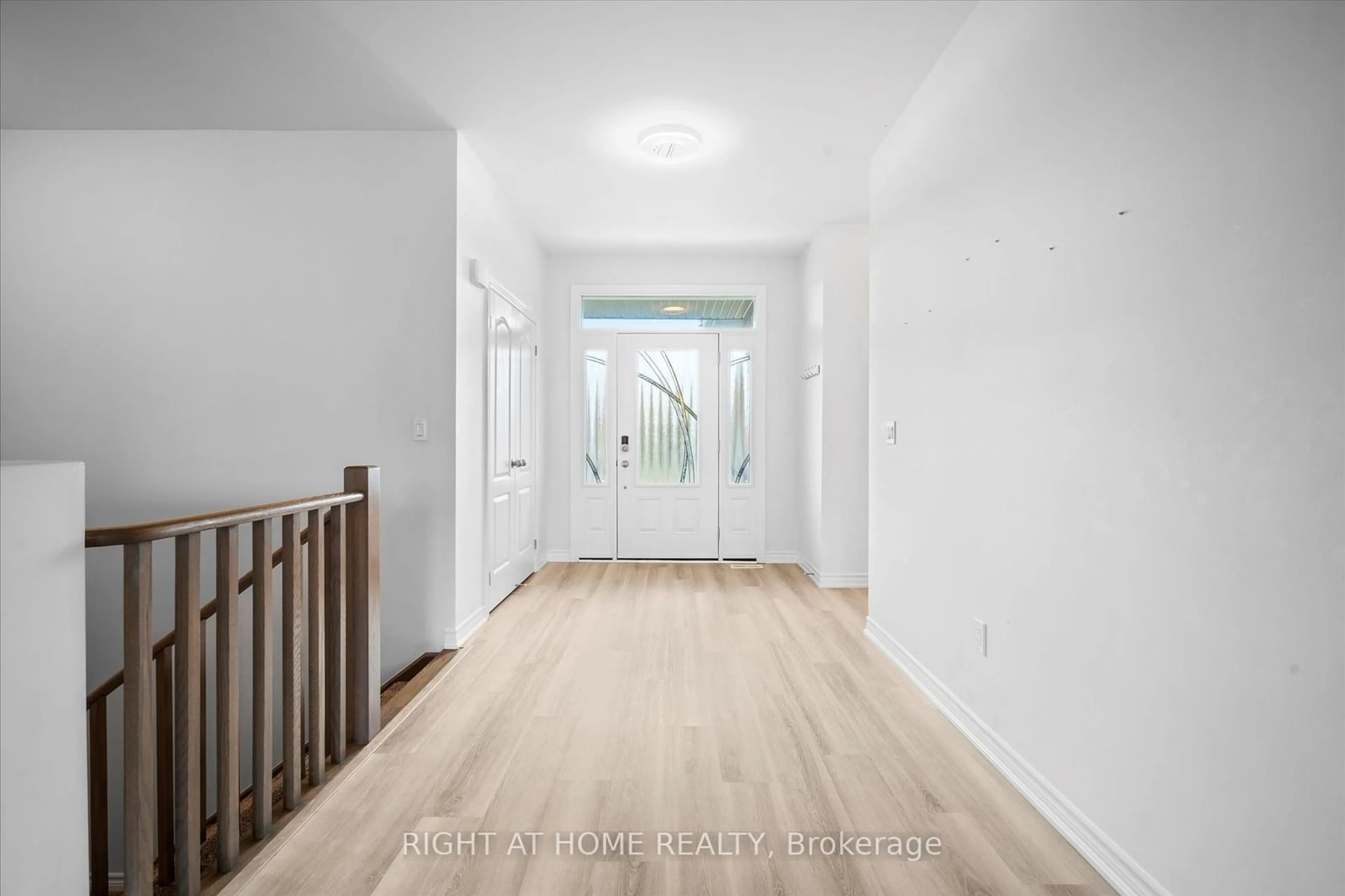 Indoor entryway, wood floors for 172 Glens Of Antrim Way, Alnwick/Haldimand Ontario K0K 2G0