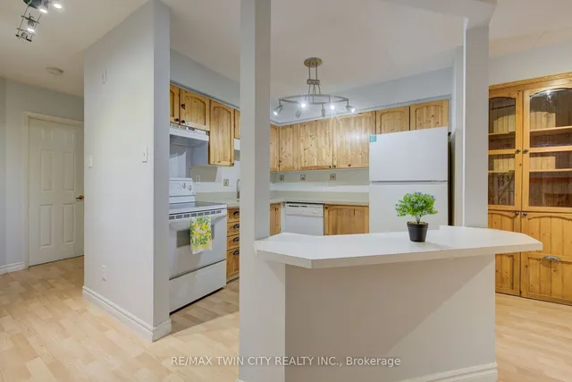 Additional property image - 3085 Kingsway Dr Unit 25