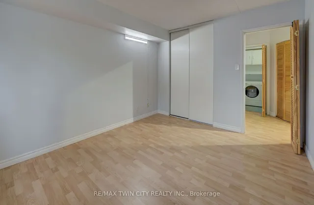 Additional property image - 3085 Kingsway Dr Unit 25