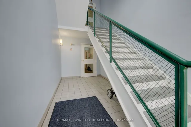 Additional property image - 3085 Kingsway Dr Unit 25