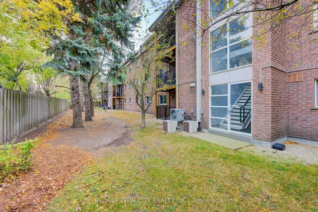 Additional property image - 3085 Kingsway Dr Unit 25