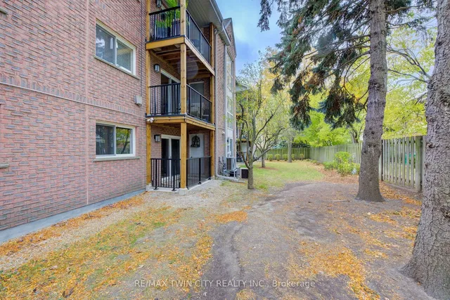 Additional property image - 3085 Kingsway Dr Unit 25