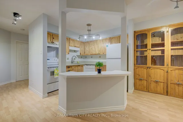 Additional property image - 3085 Kingsway Dr Unit 25