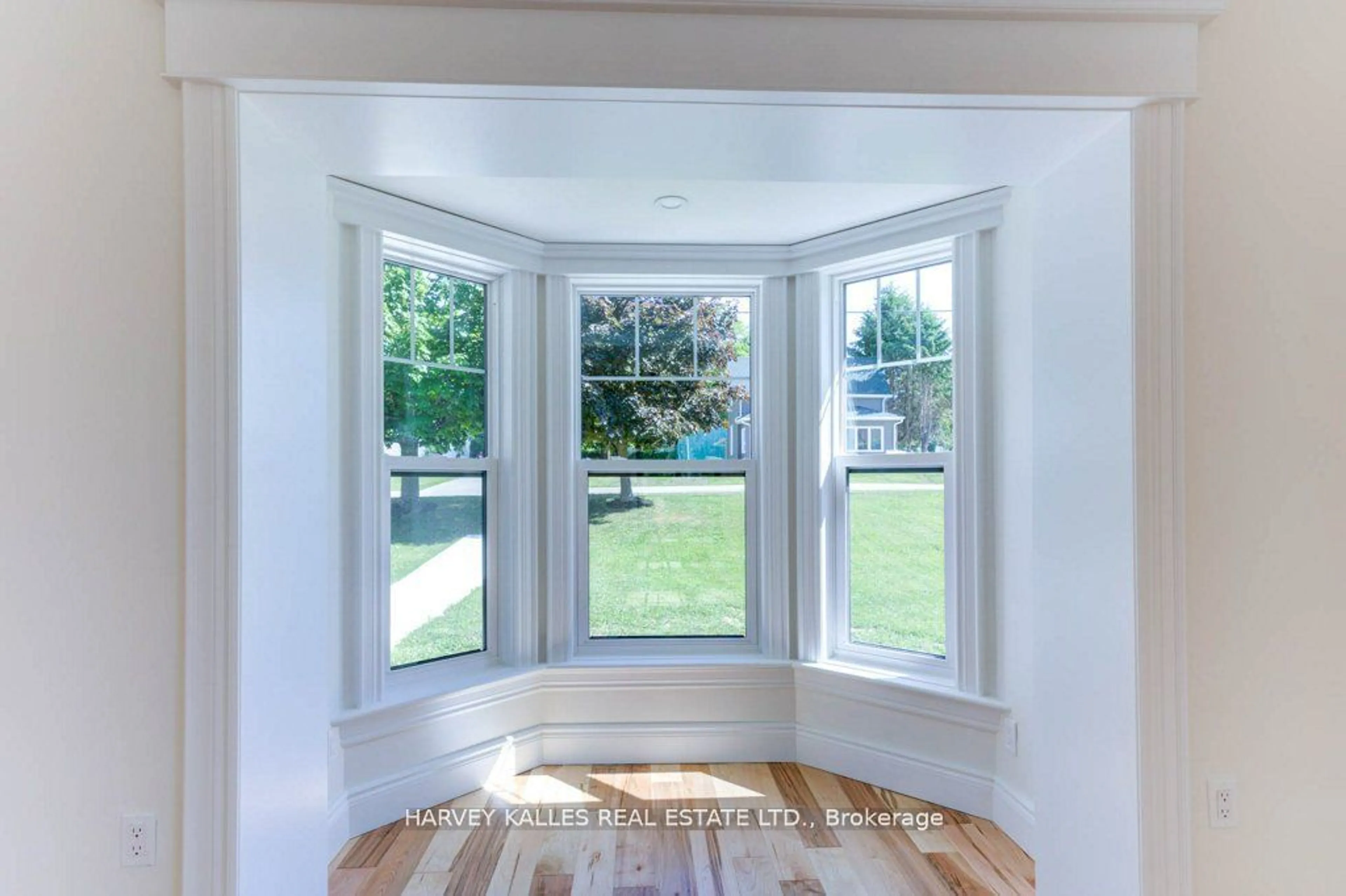 Indoor entryway, wood floors for 16 Hillcrest St, South Bruce Ontario N0G 2S0