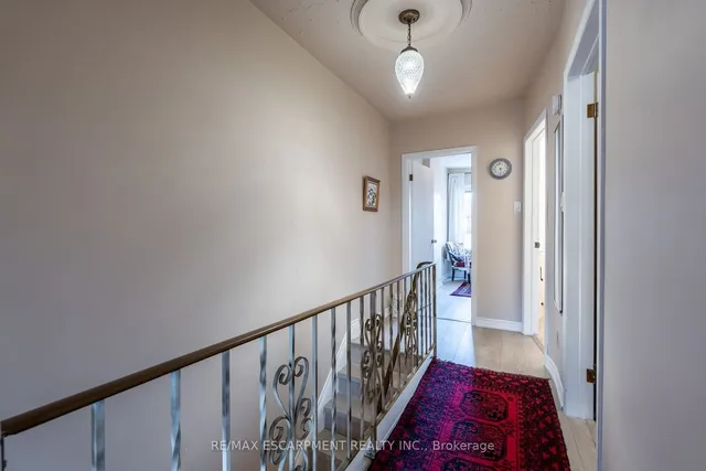 Additional property image - 50 1/2 Clyde St