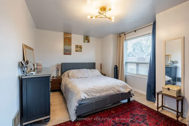 Additional property image - 50 1/2 Clyde St