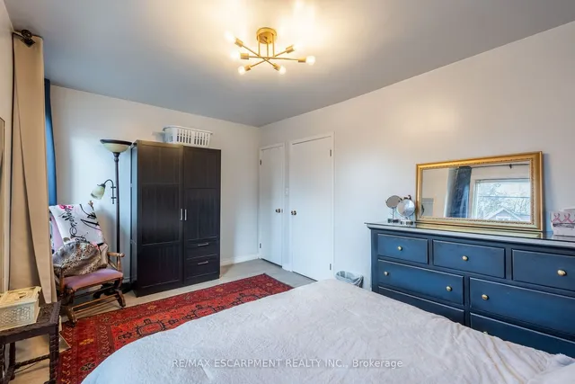 Additional property image - 50 1/2 Clyde St