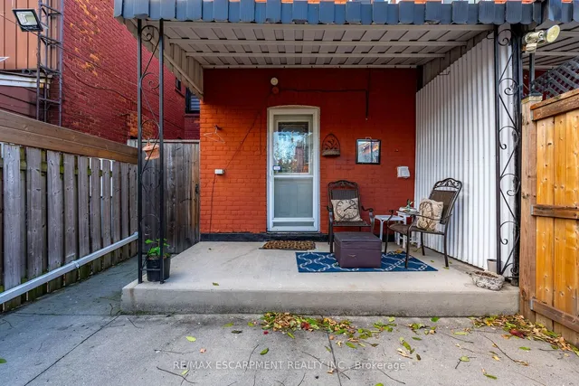Additional property image - 50 1/2 Clyde St