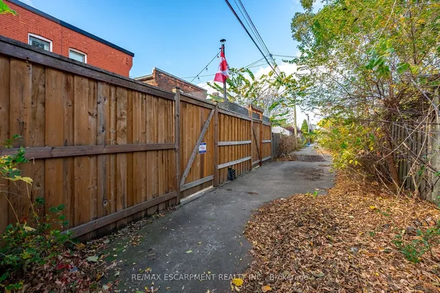 Additional property image - 50 1/2 Clyde St
