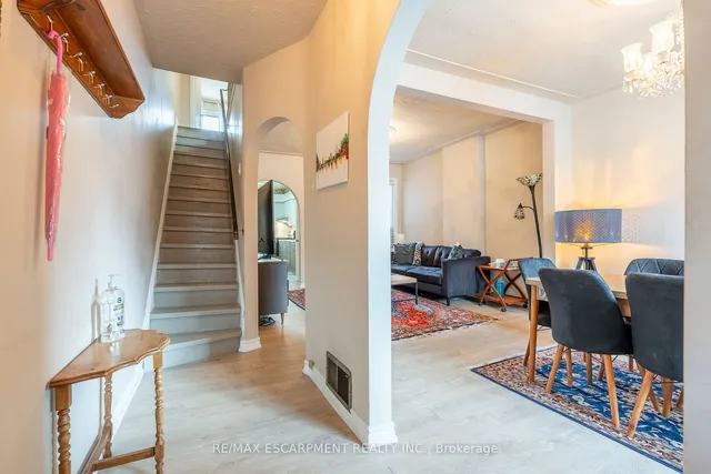 Additional property image - 50 1/2 Clyde St