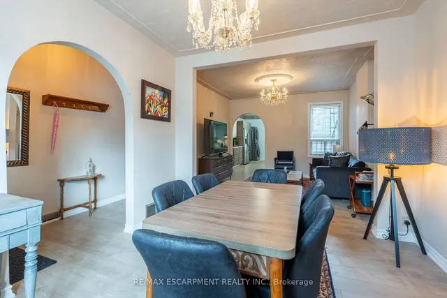 Additional property image - 50 1/2 Clyde St