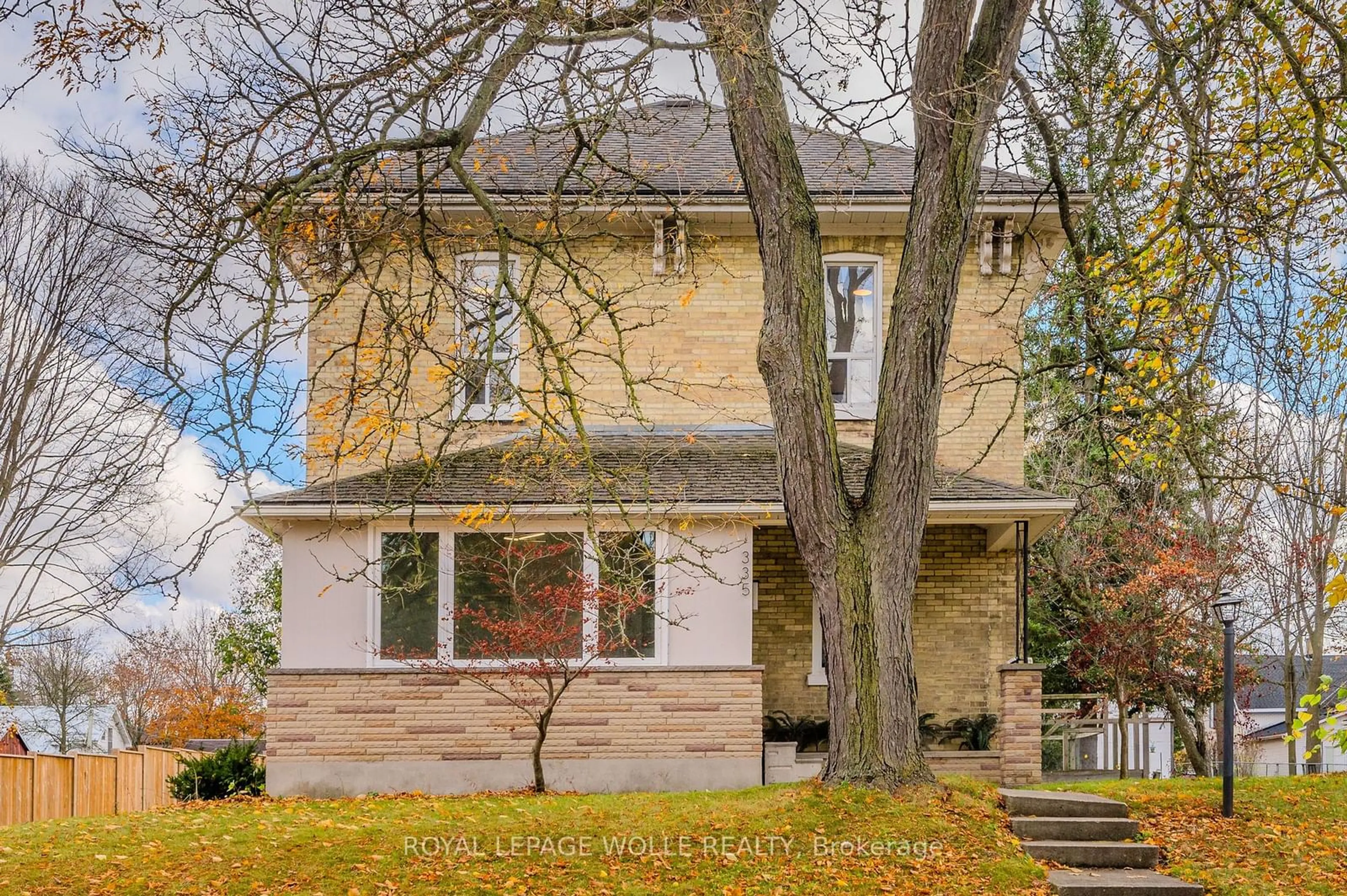 A pic from exterior of the house or condo, cottage for 335 Leopold St St, North Huron Ontario N0G 2W0