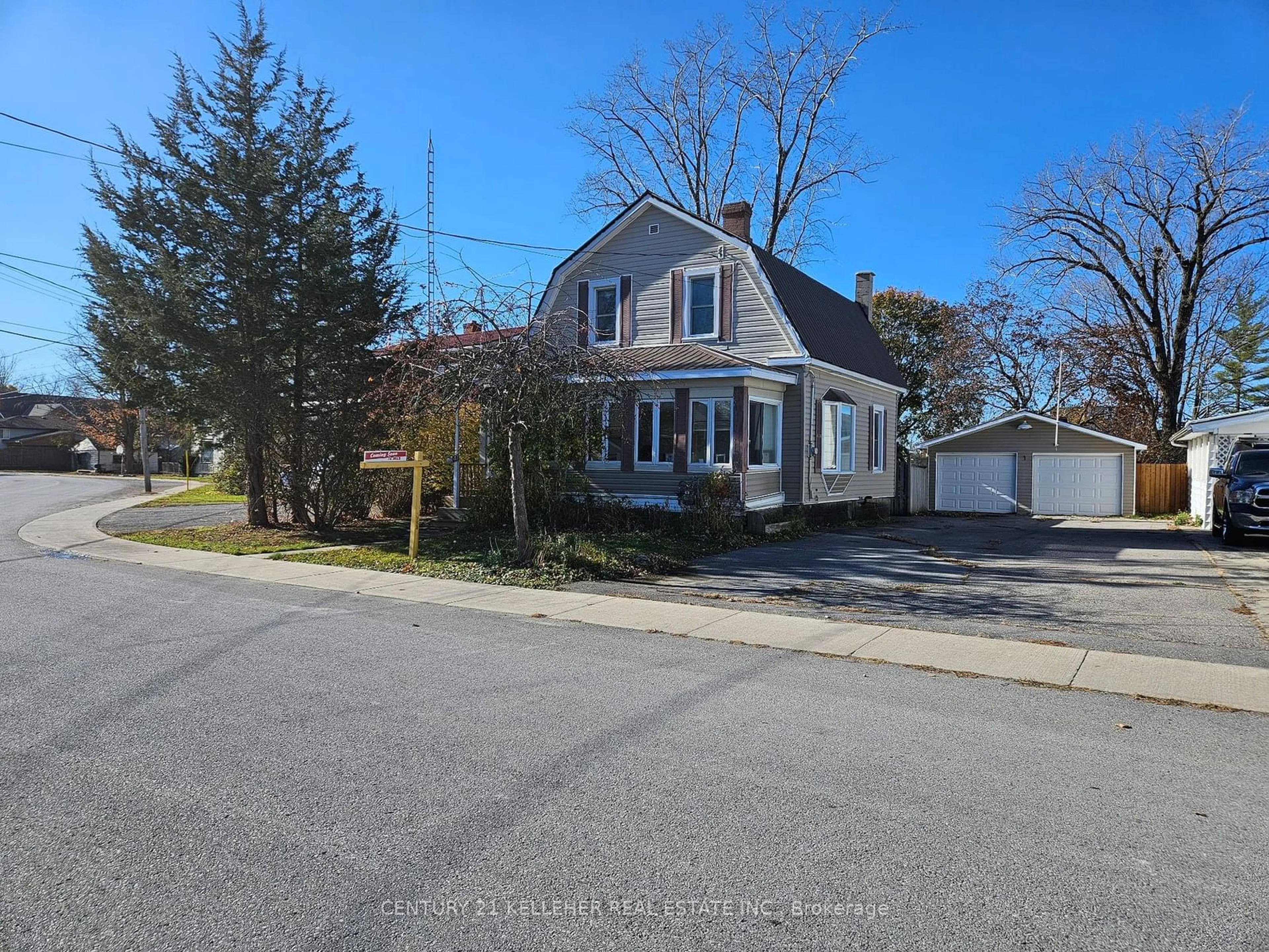 Frontside or backside of a home, the street view for 19 Broad St, Prince Edward County Ontario K0K 2T0