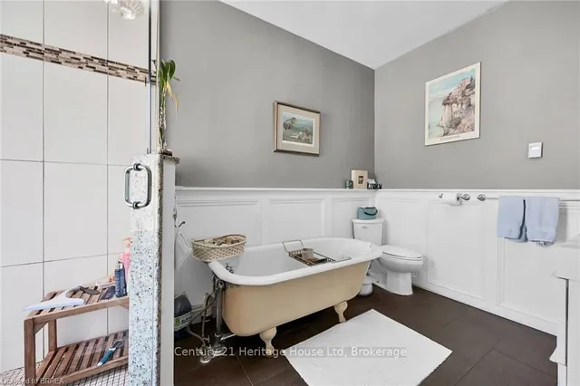 Additional property image - 40 Locke St