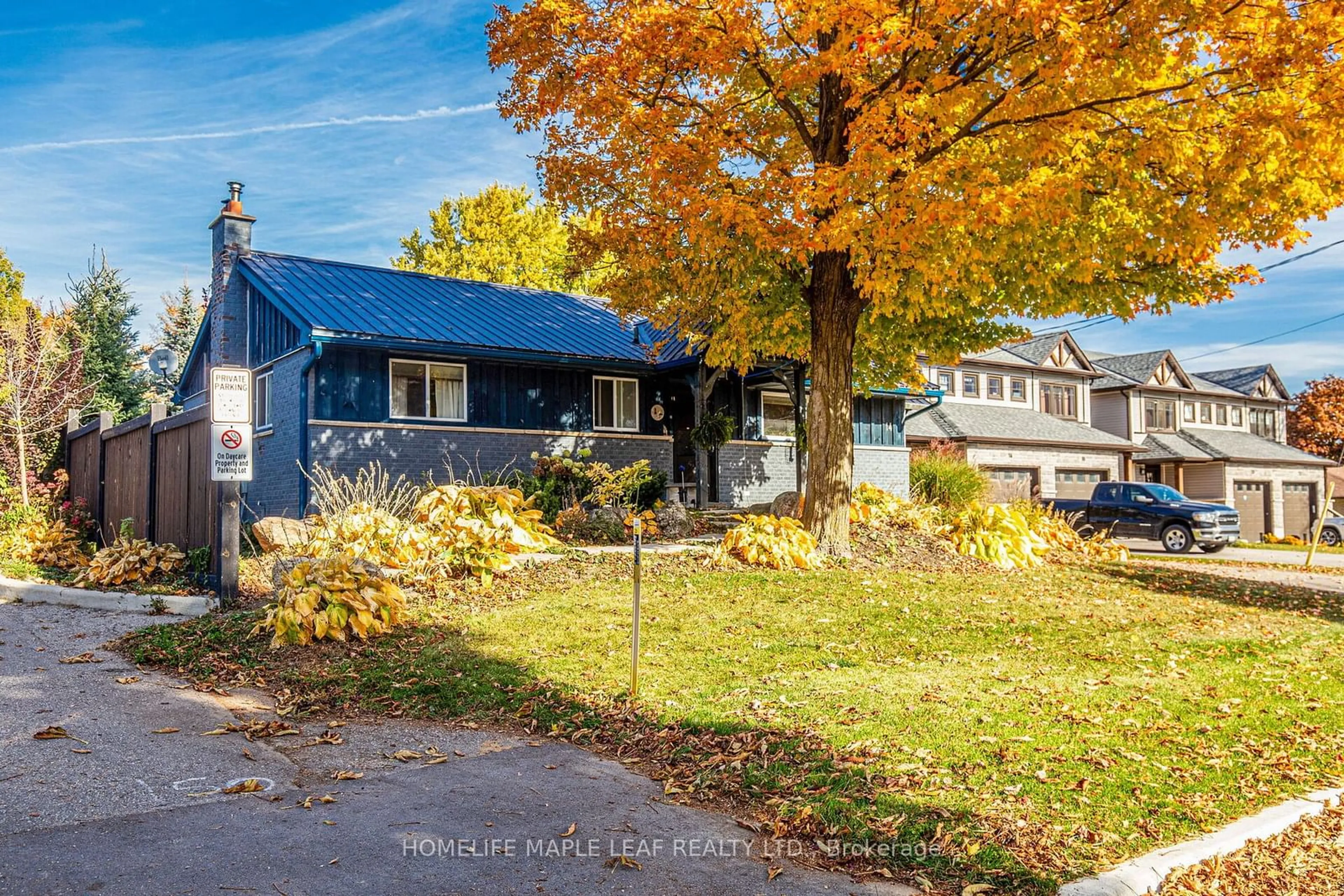 Frontside or backside of a home, the street view for 14 WEBB St, East Luther Grand Valley Ontario L9W 5Y4