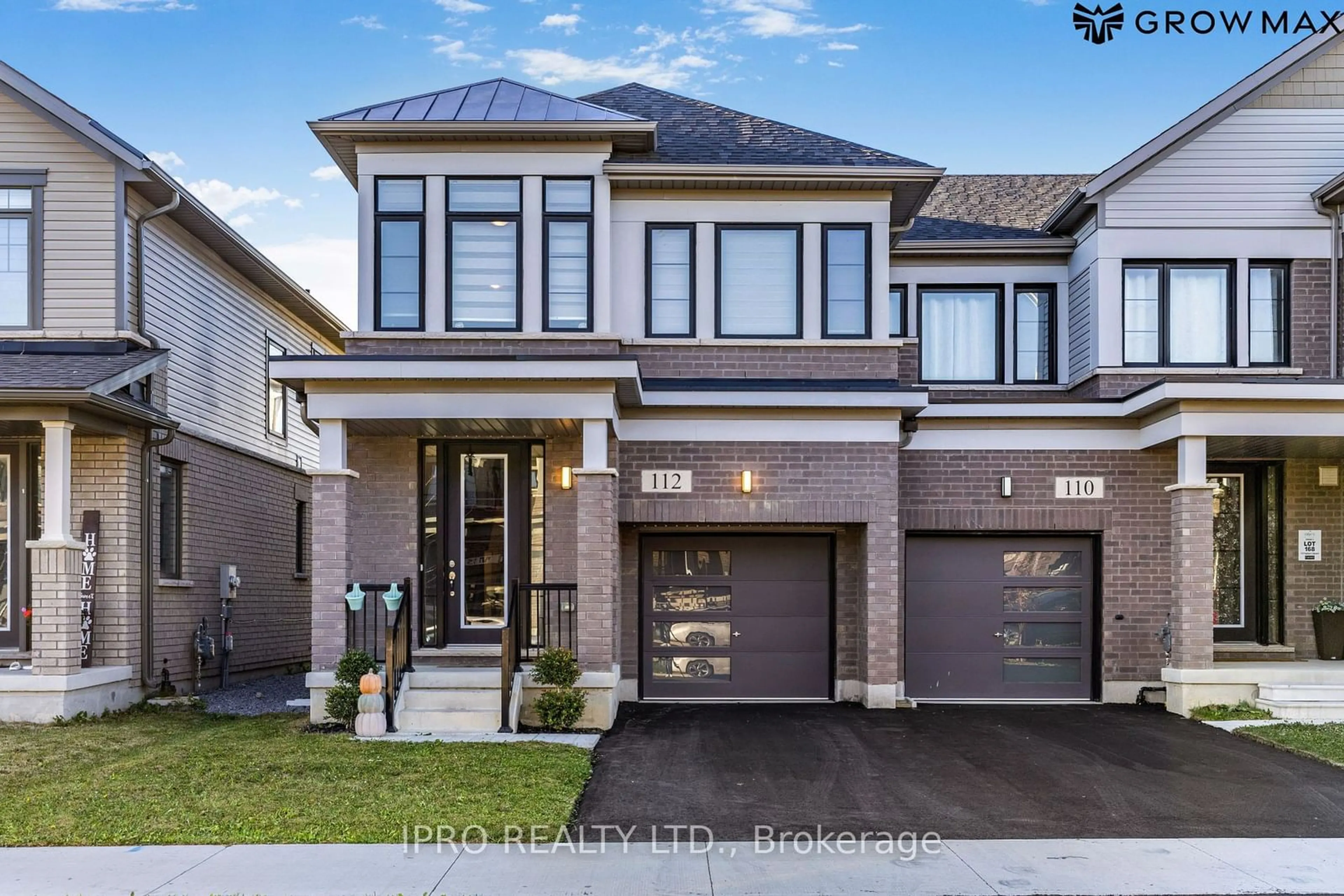 Frontside or backside of a home, the street view for 112 Freedom Cres, Hamilton Ontario L0R 1W0