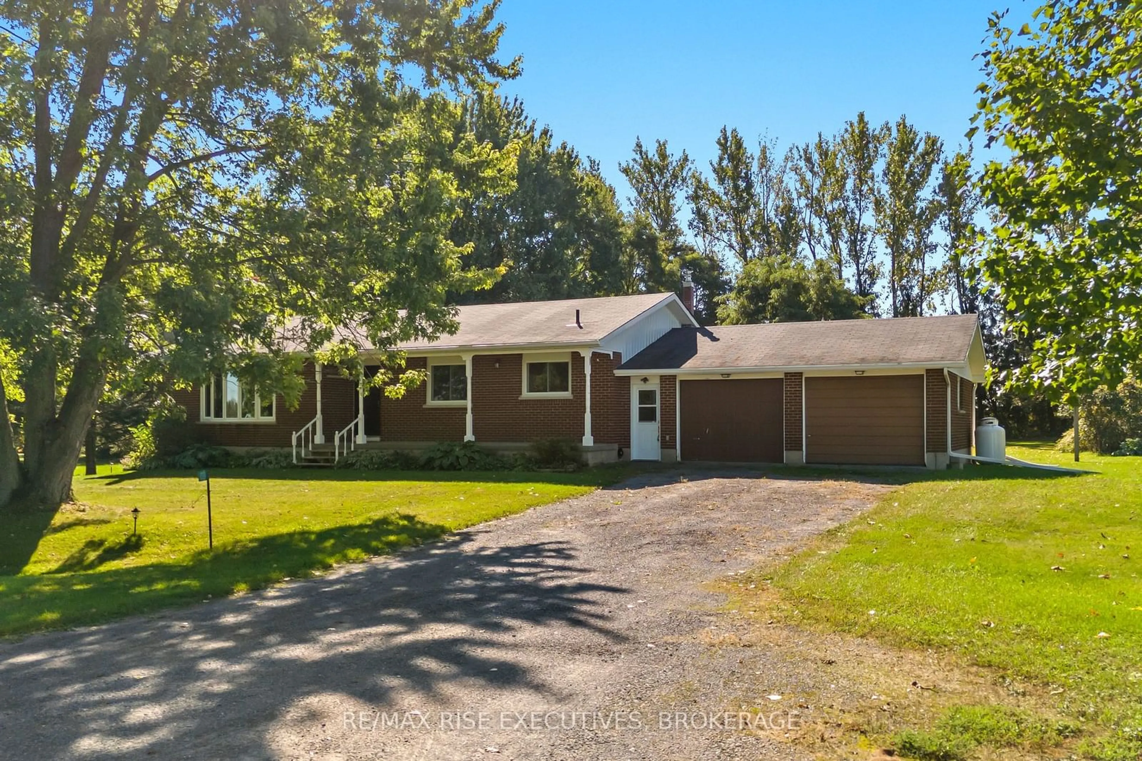 Frontside or backside of a home, cottage for 1033 Coupland Rd, South Frontenac Ontario K0H 2T0