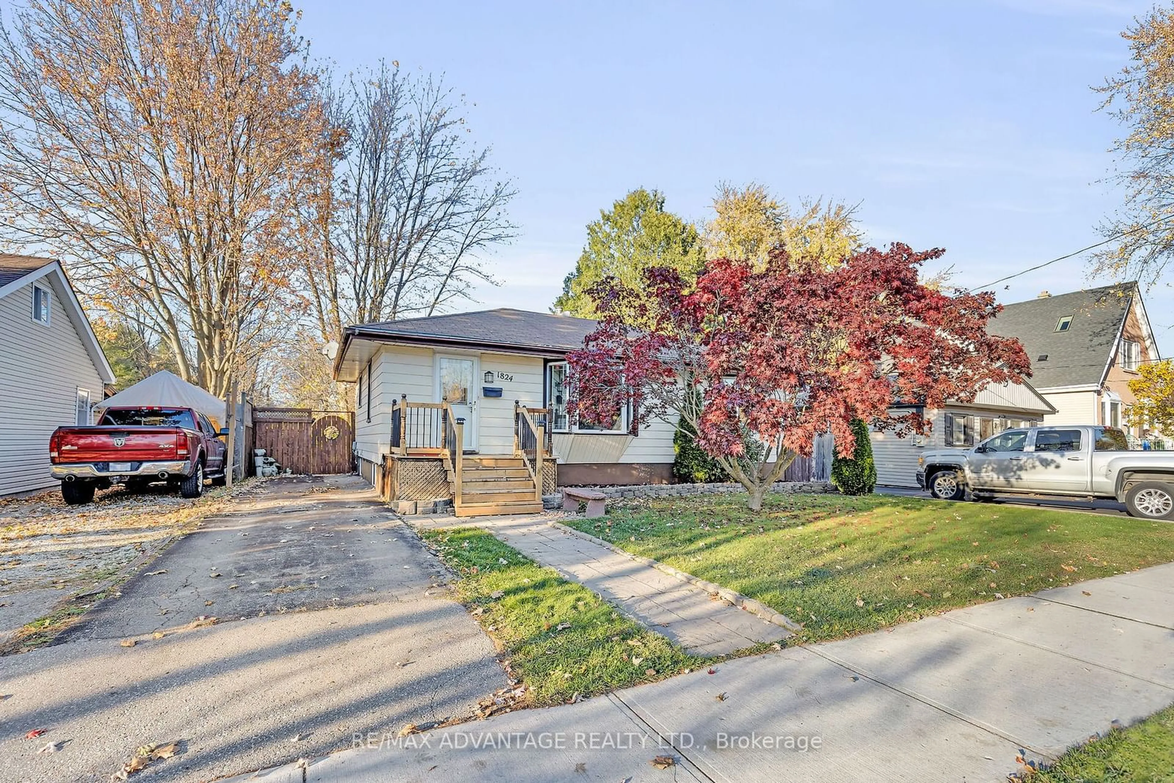 Frontside or backside of a home, the street view for 1824 Avalon St, London Ontario N5W 3G8