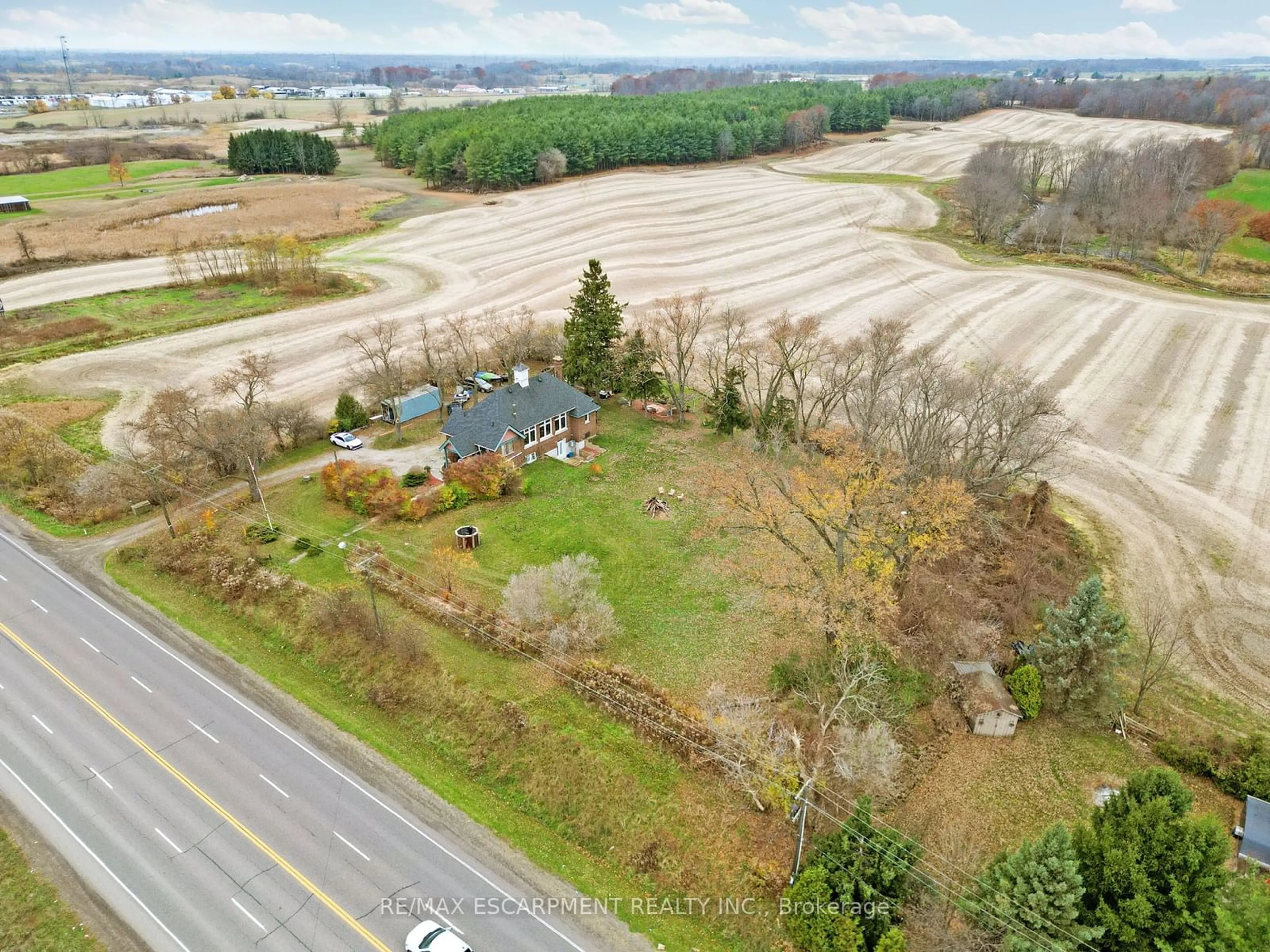 Frontside or backside of a home, the street view for 687 Highway 6, Haldimand Ontario N3W 1M3