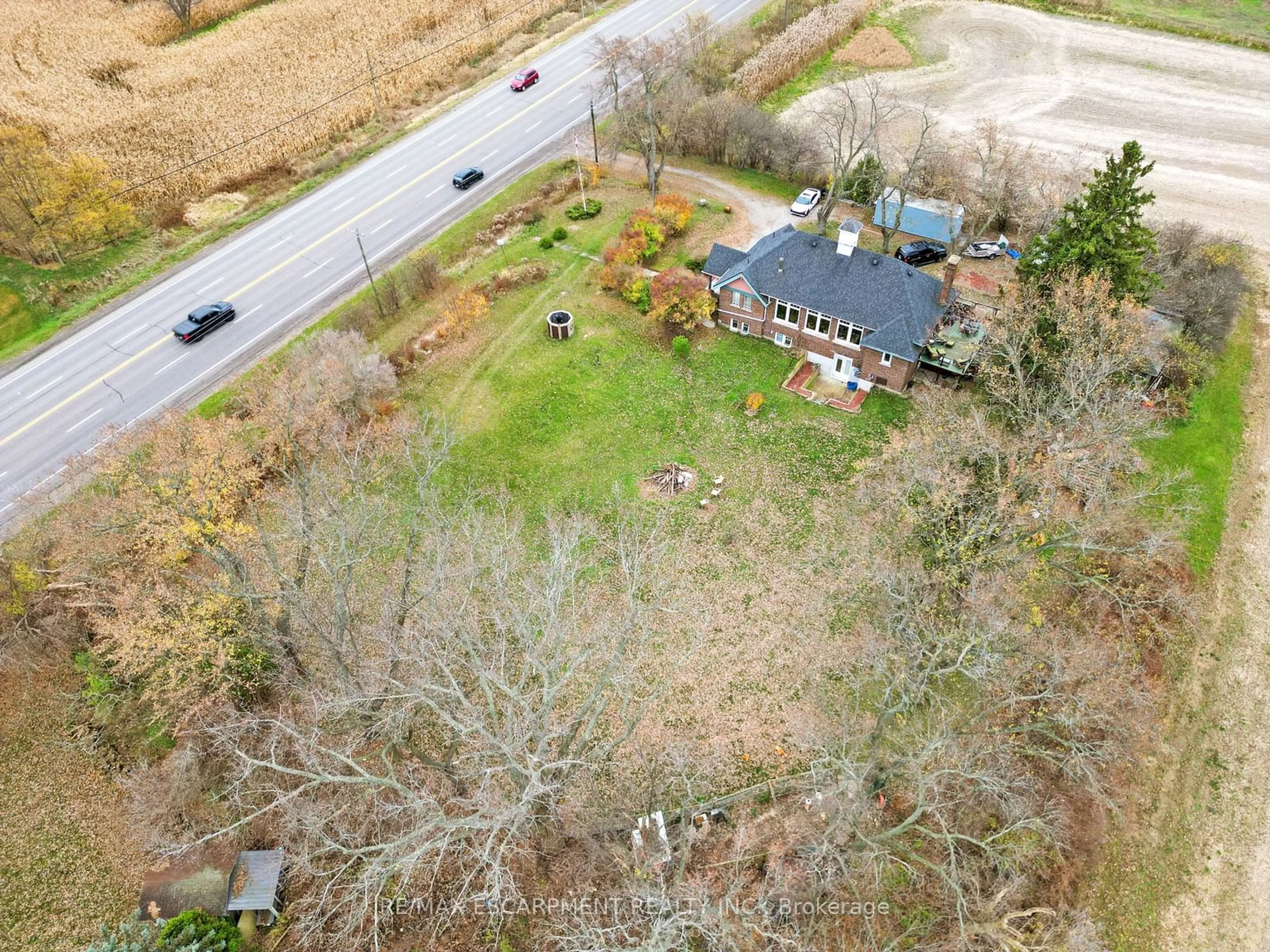 Frontside or backside of a home, the street view for 687 Highway 6, Haldimand Ontario N3W 1M3