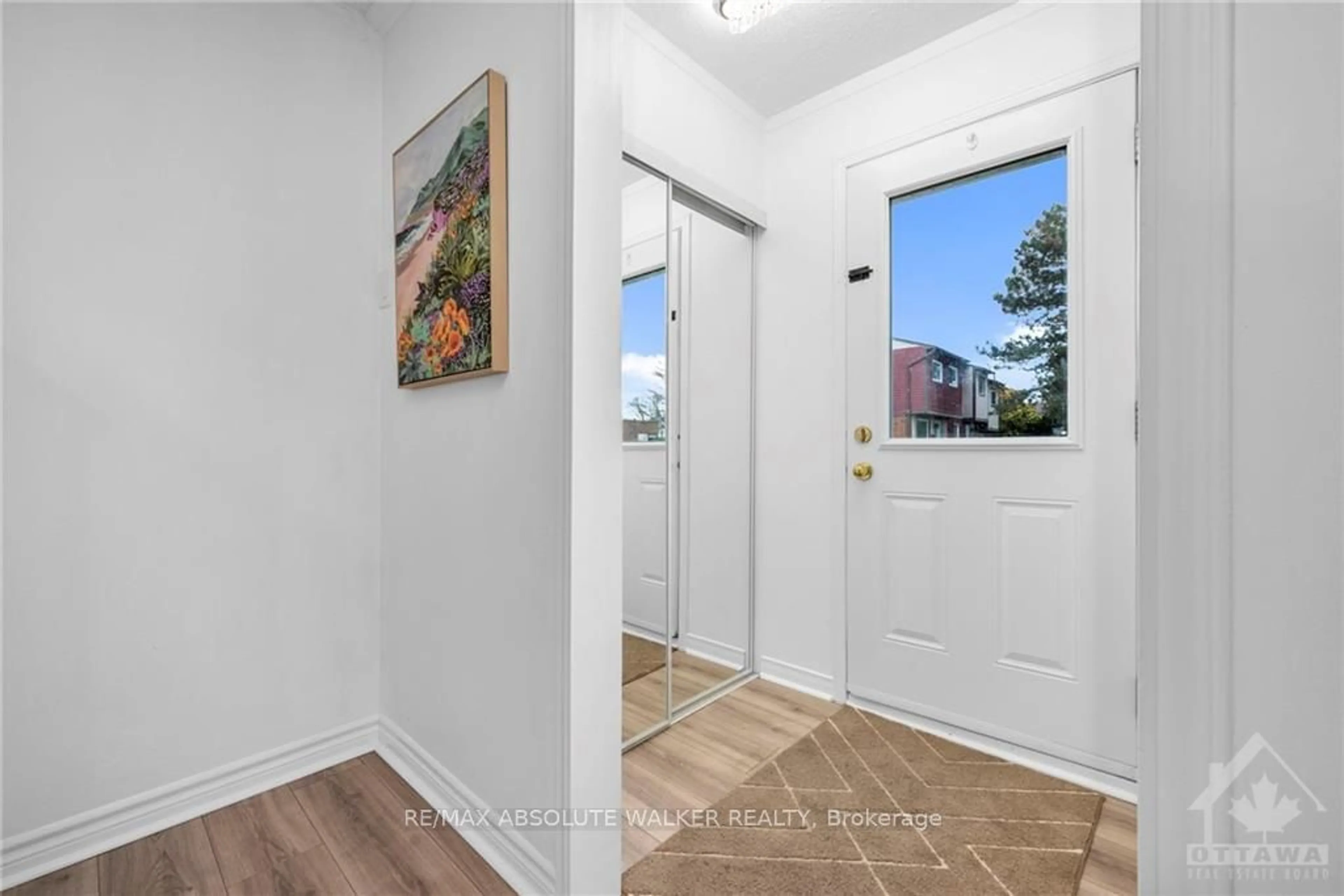 Indoor entryway, wood floors for 214 CATTAIL Way, Orleans - Cumberland and Area Ontario K1E 2C8