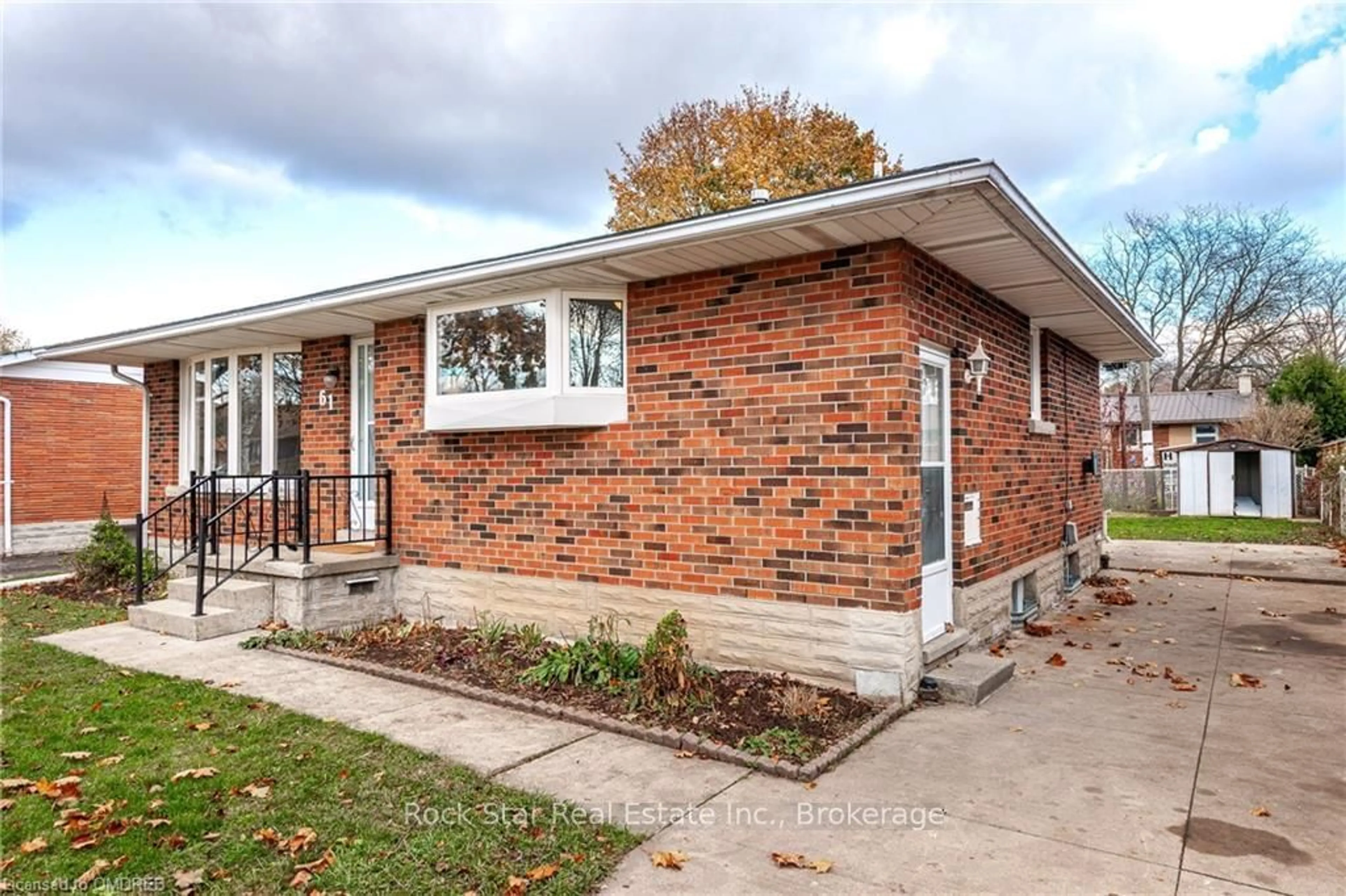 Home with brick exterior material for 61 MCDONALD St, Stratford Ontario N5A 4W4