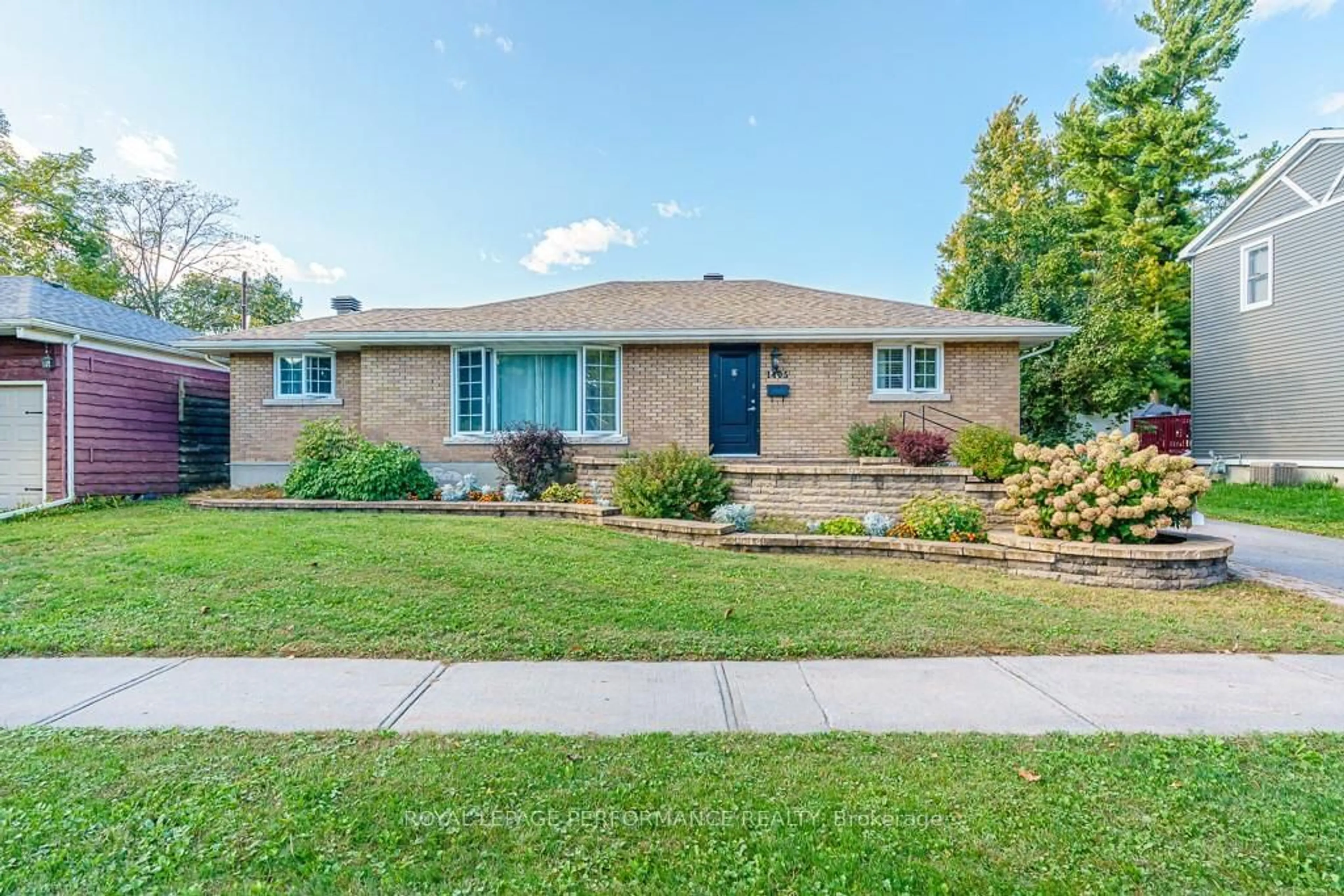 Frontside or backside of a home, the street view for 1405 LEONARD Ave, Cornwall Ontario K6J 1M9