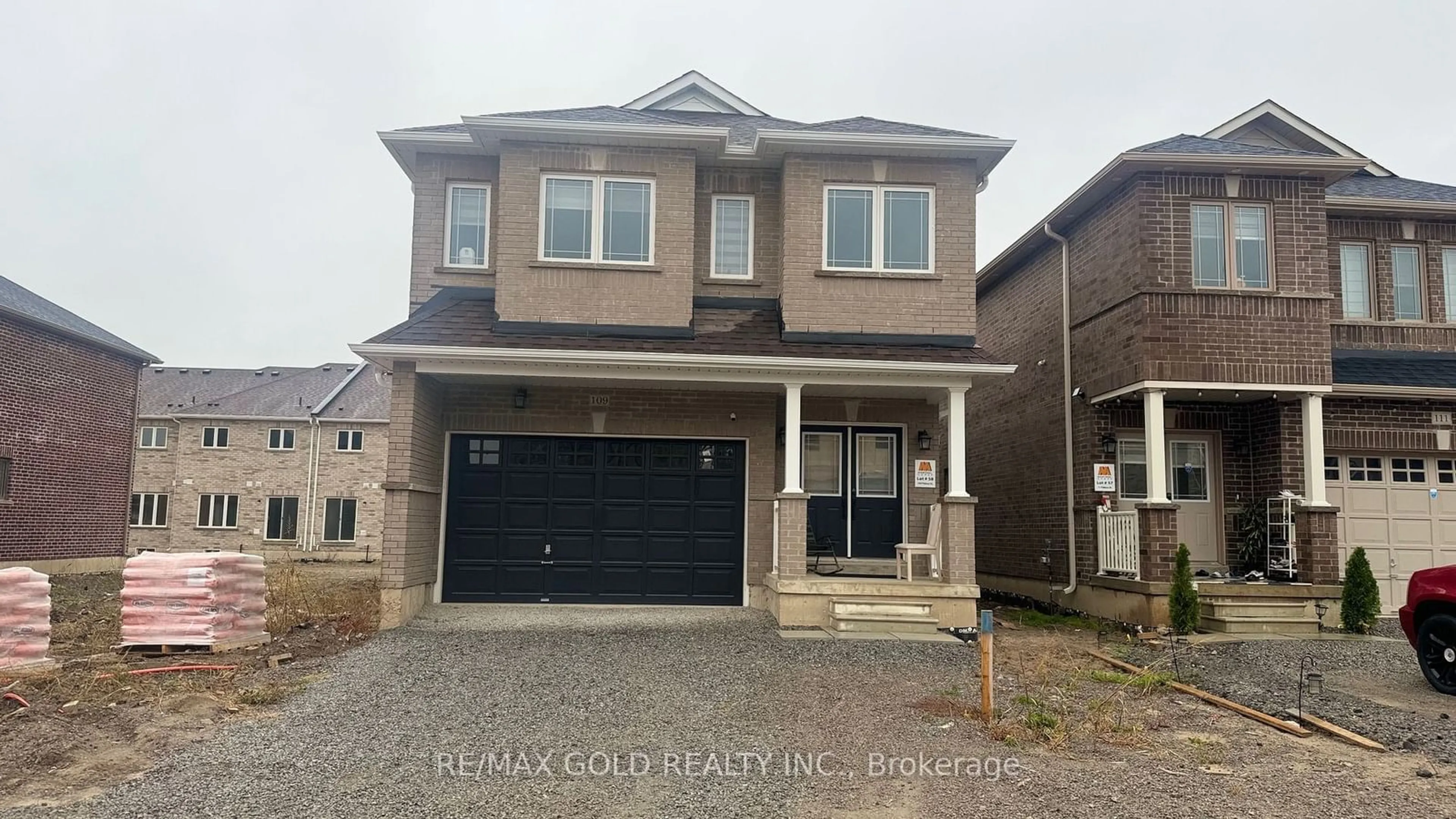 Frontside or backside of a home, the street view for 109 Palace St, Thorold Ontario L2V 0M9