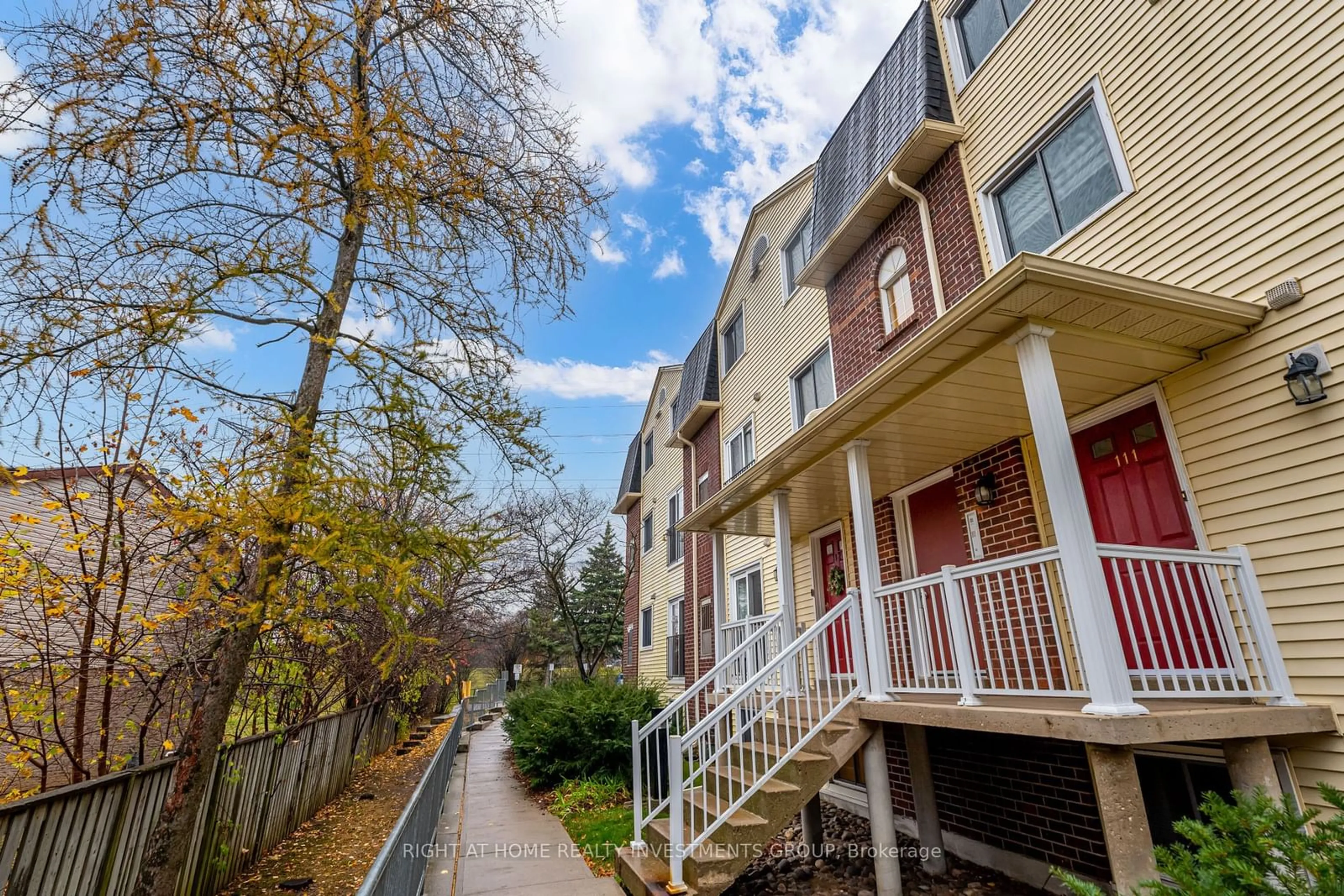 A pic from exterior of the house or condo, the street view for 456 Janefield Ave #112, Guelph Ontario N1G 4R8