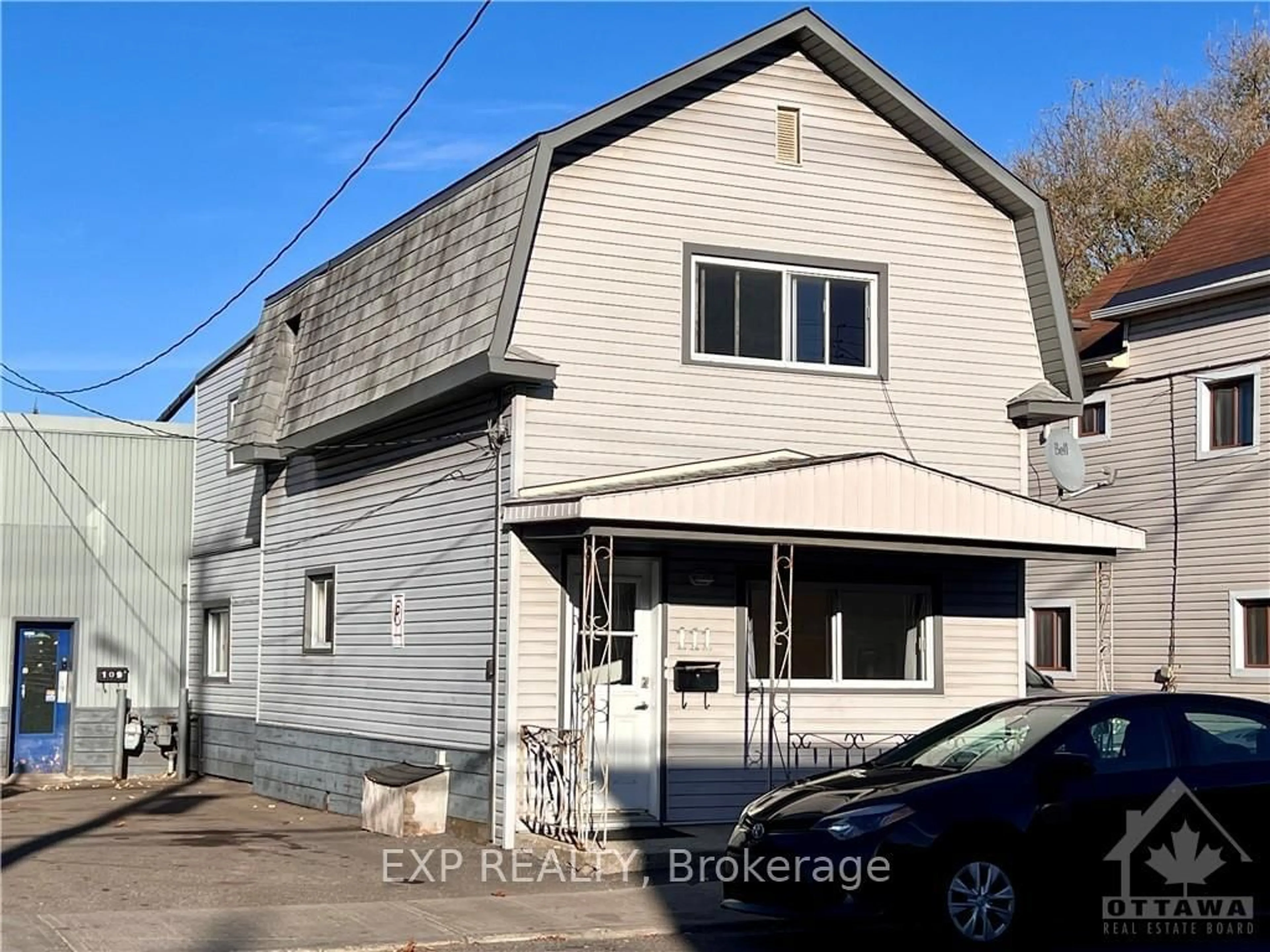 Frontside or backside of a home, the front or back of building for 109-111 MARIER Ave, Vanier and Kingsview Park Ontario K1L 5R9