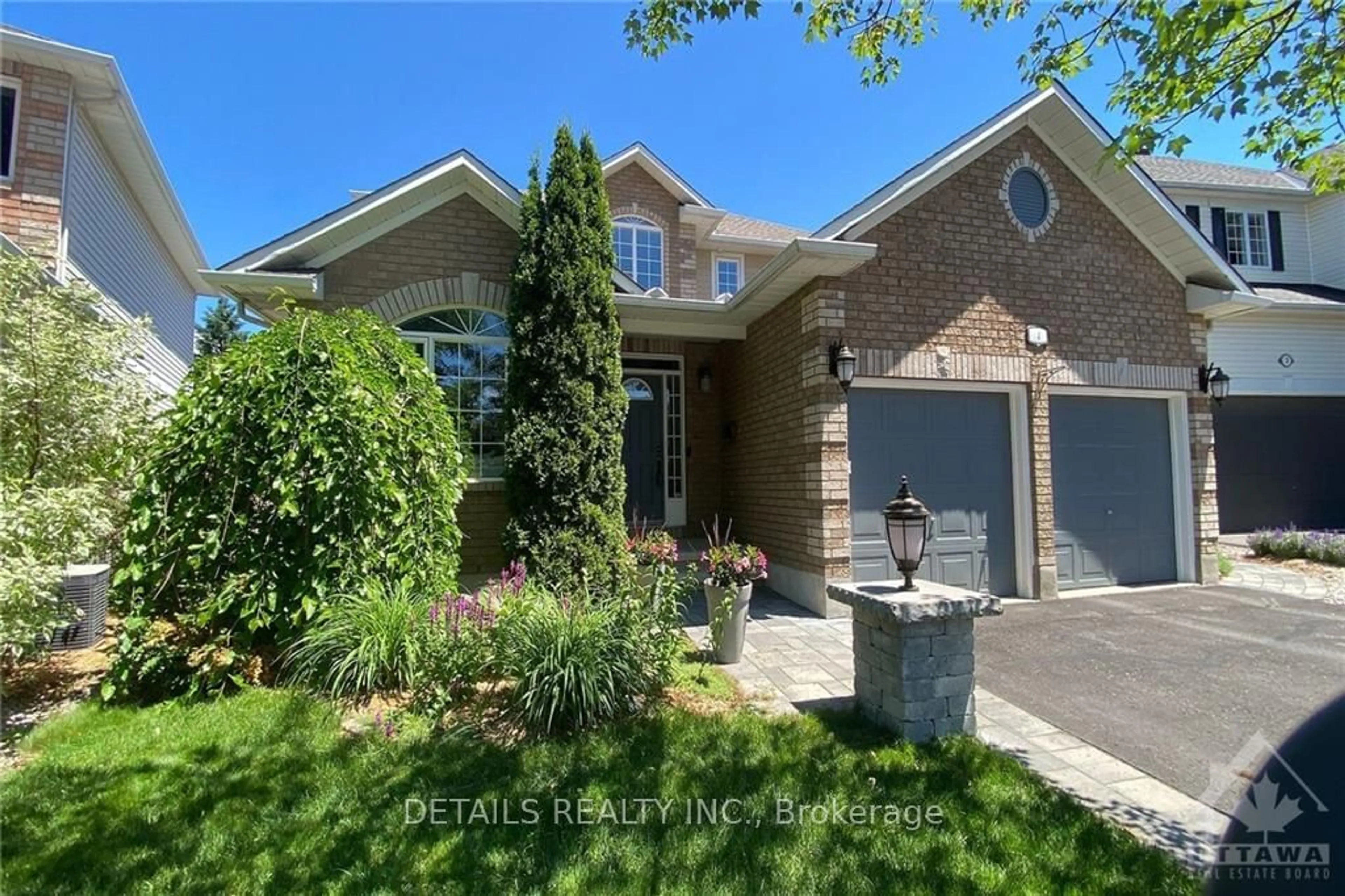 Frontside or backside of a home, the street view for 4 PELEE St, Kanata Ontario K2M 2R4