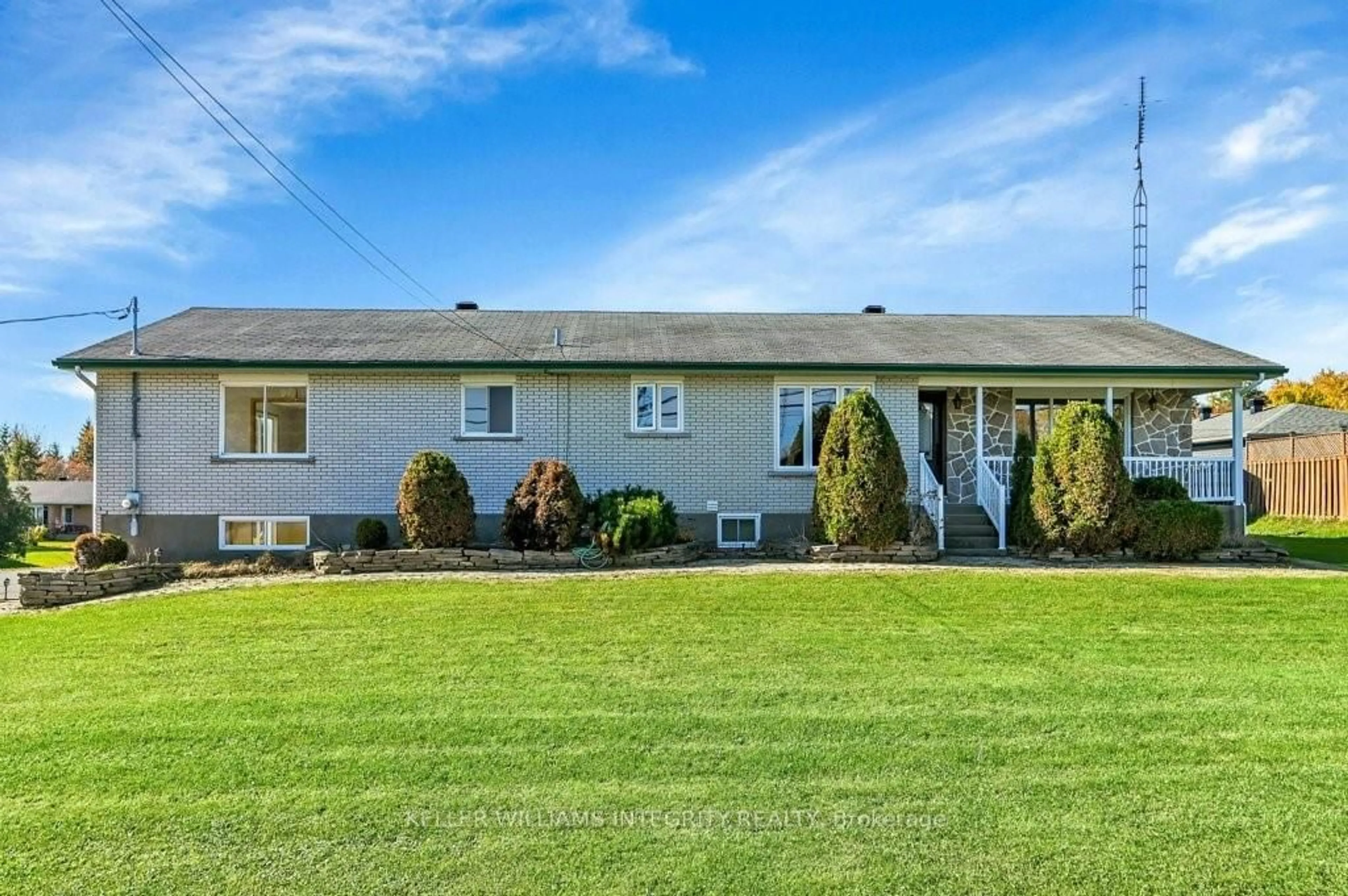 Frontside or backside of a home, cottage for 20397 PARK Cres, South Glengarry Ontario K0C 1L0