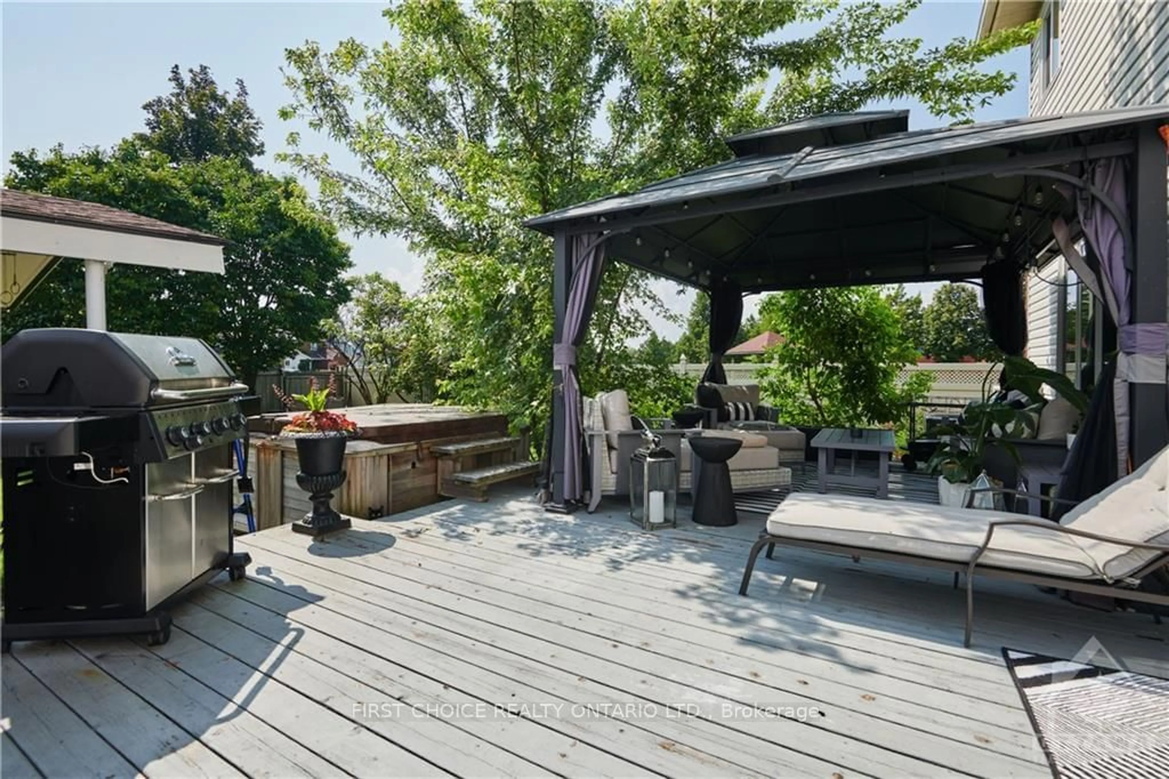 Patio, the fenced backyard for 883 CLEARCREST Cres, Orleans - Cumberland and Area Ontario K4A 3E6