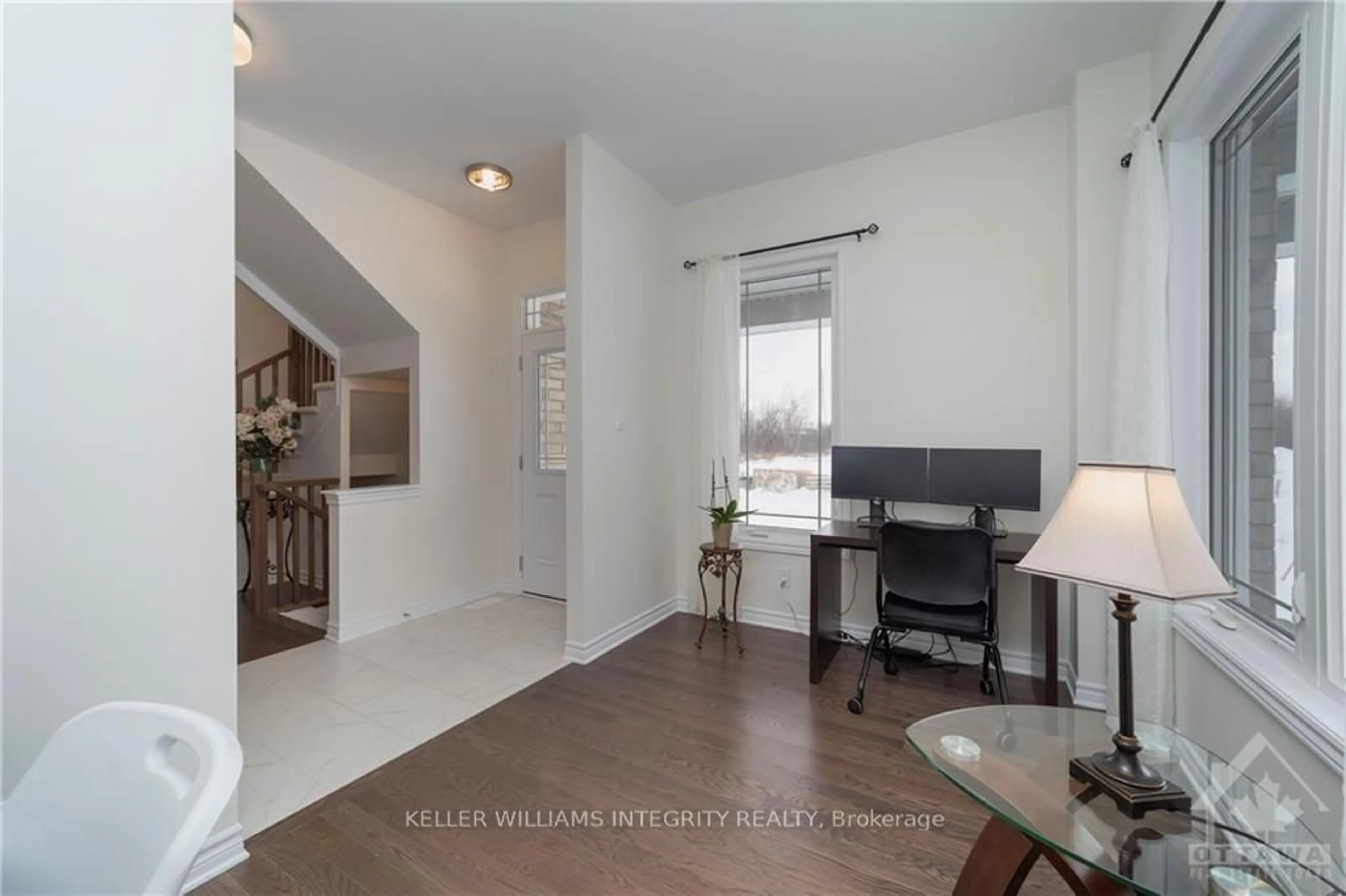 Indoor entryway, wood floors for 655 PERSIMMON Way, Orleans - Convent Glen and Area Ontario K1W 0T2