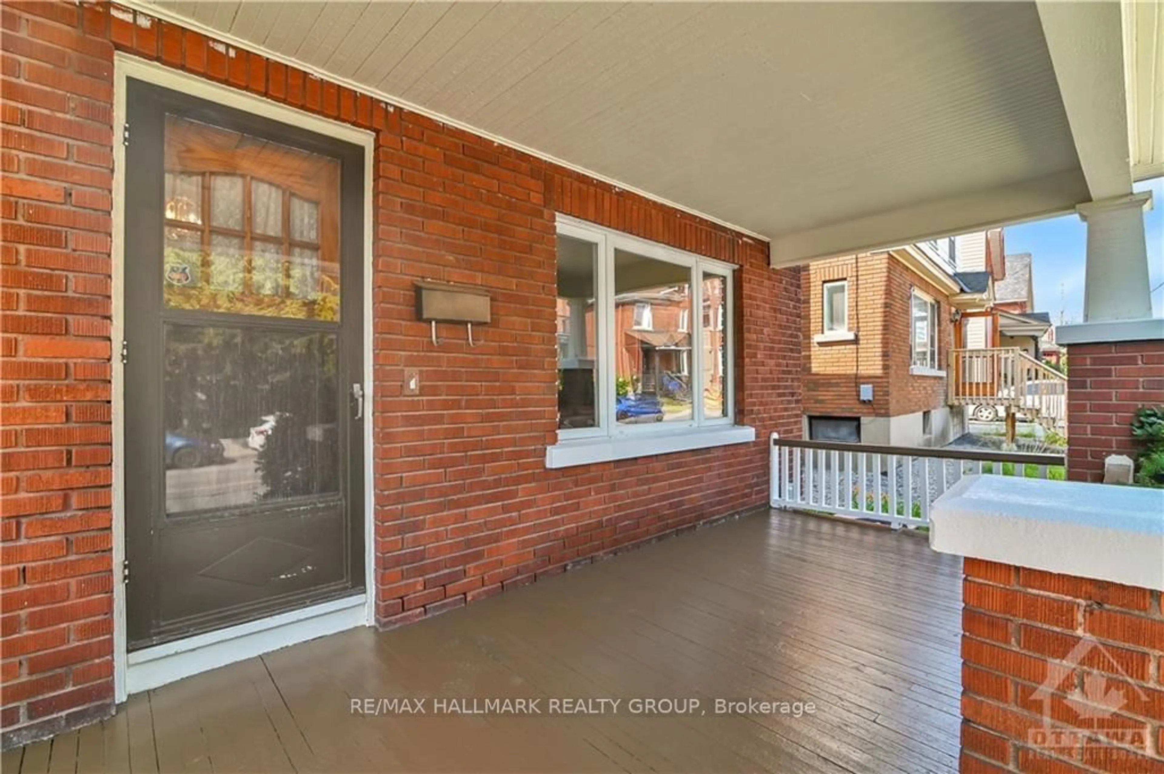 Indoor entryway, wood floors for 62 LEES Ave, Glebe - Ottawa East and Area Ontario K1S 0B9