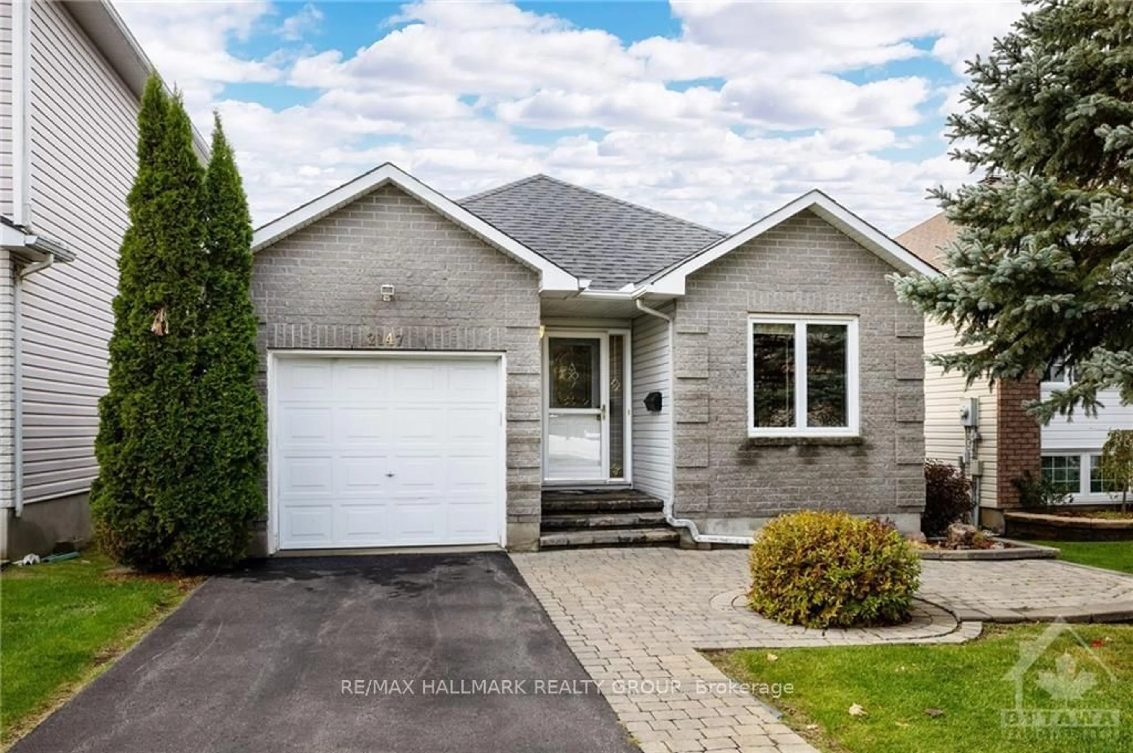 Frontside or backside of a home, cottage for 2147 CECILE Cres, Clarence-Rockland Ontario K4K 1S3