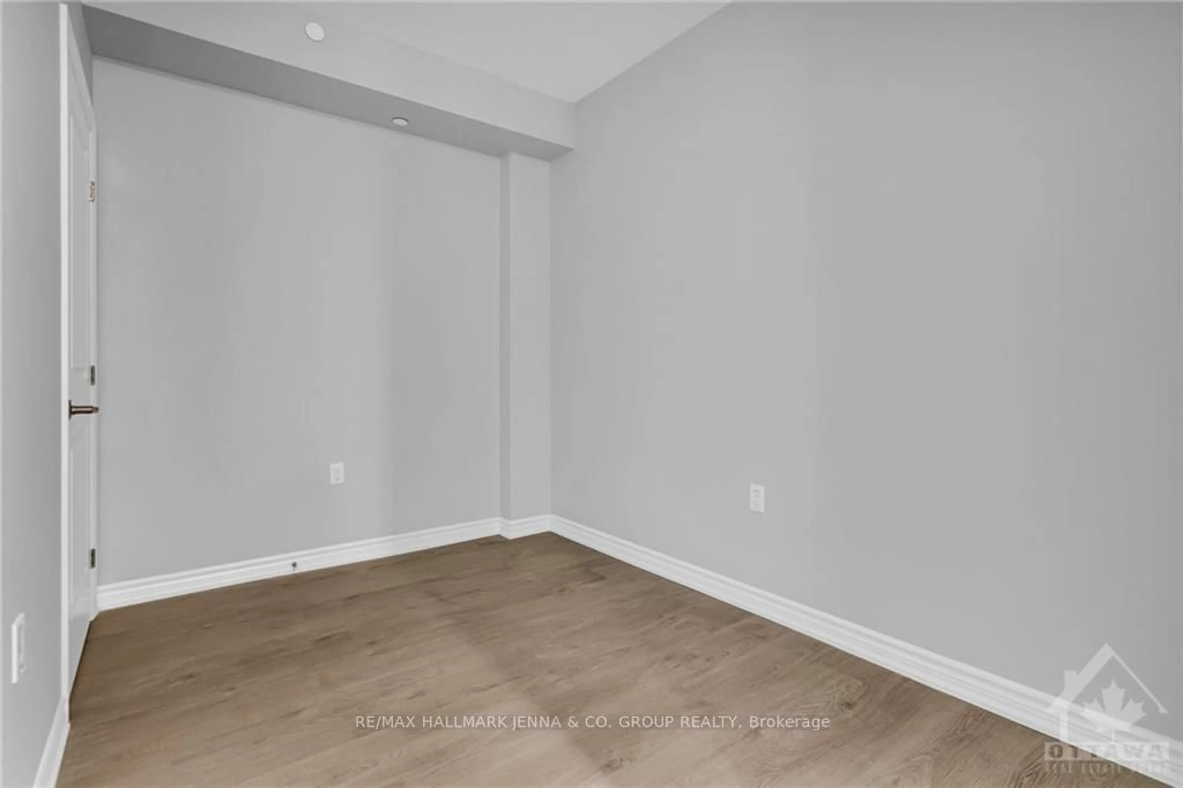 A pic of a room, not visible floor for 1350 HEMLOCK Rd #301, Manor Park - Cardinal Glen and Area Ontario K1K 5C2