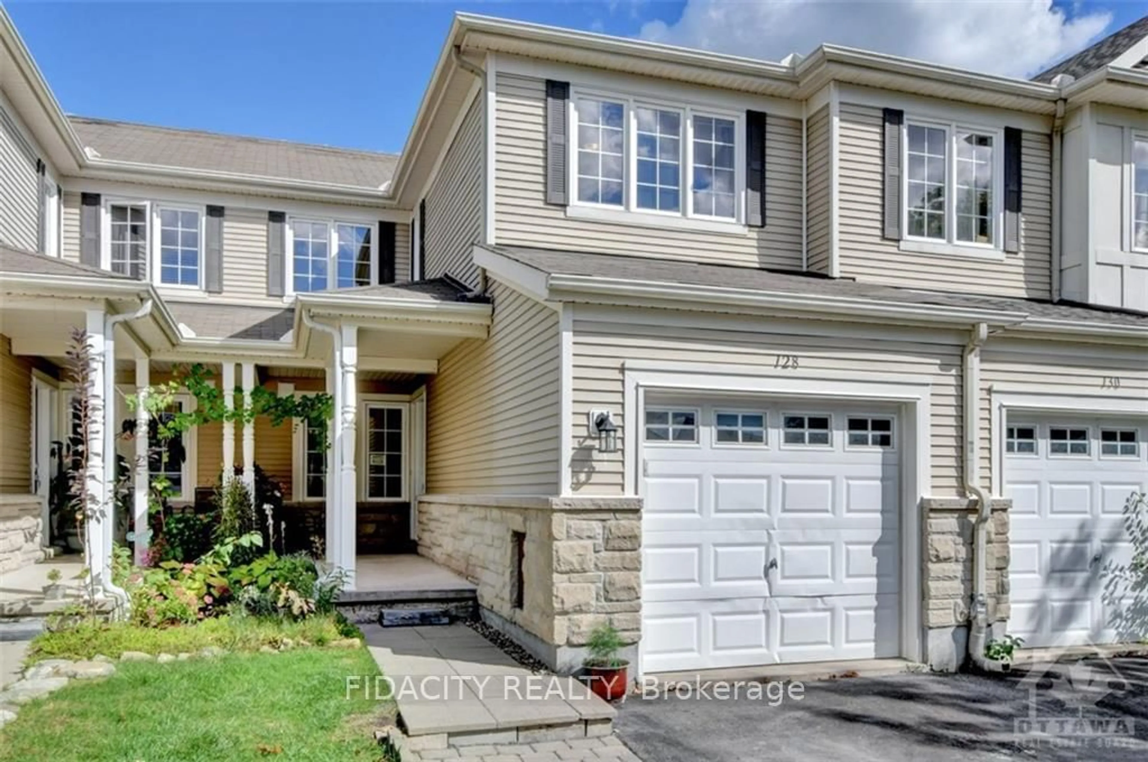 A pic from exterior of the house or condo, cottage for 128 CEDARDOWN, Barrhaven Ontario K2J 0W2