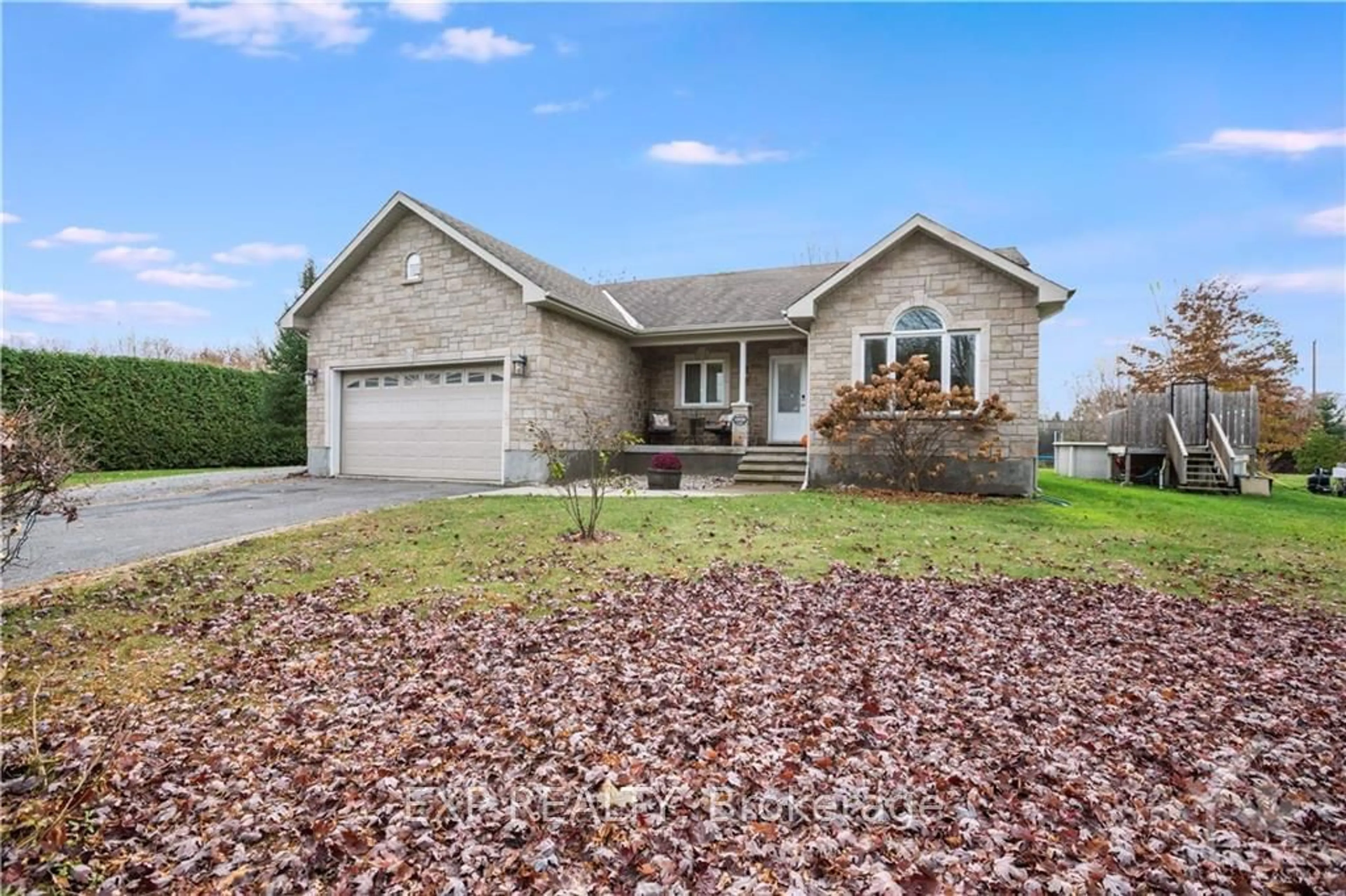 Frontside or backside of a home, cottage for 1920 ROLLIN Pl, Orleans - Cumberland and Area Ontario K0A 3H0