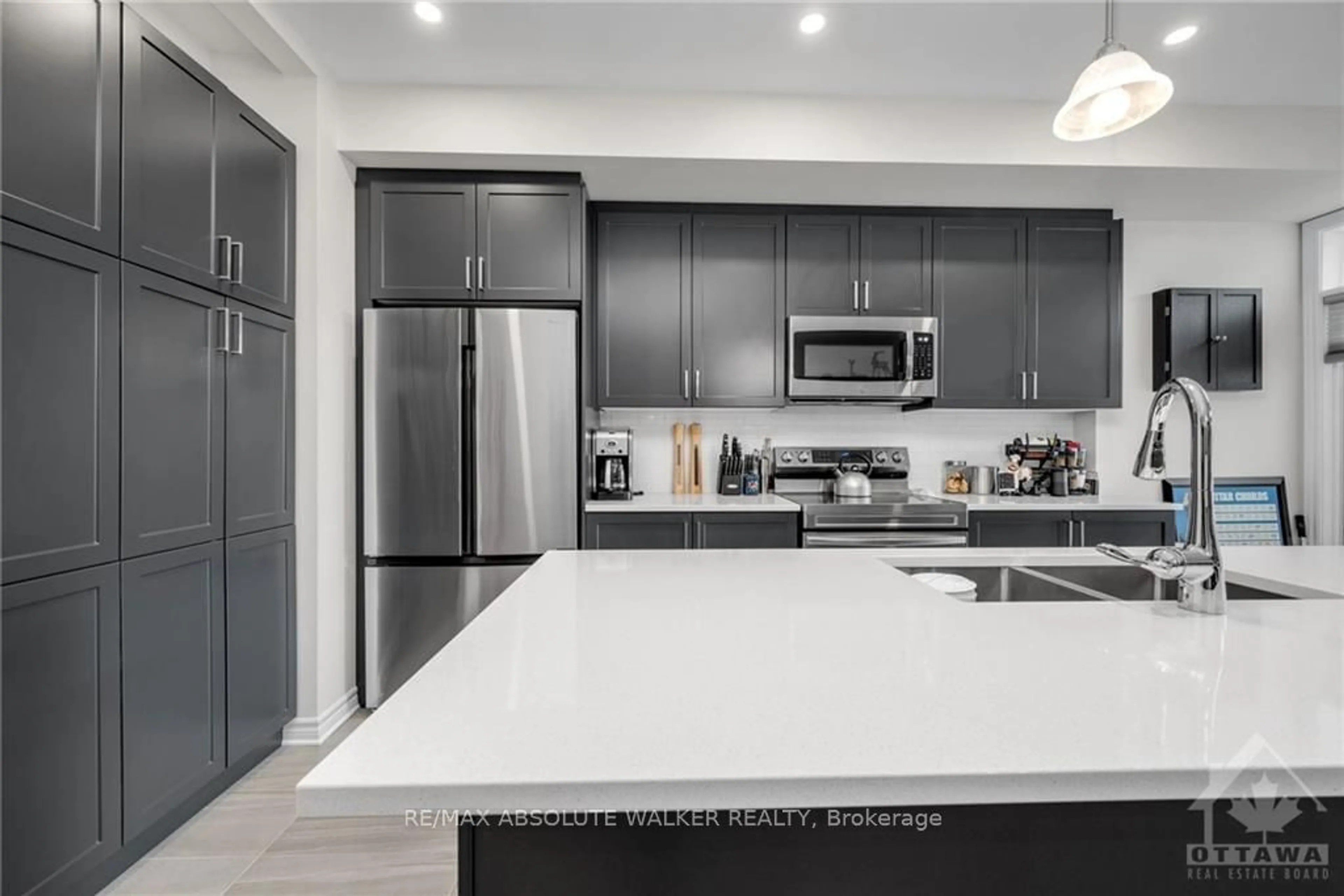 Open concept kitchen for 946 SOCCA Cres, Orleans - Cumberland and Area Ontario K4A 5M1