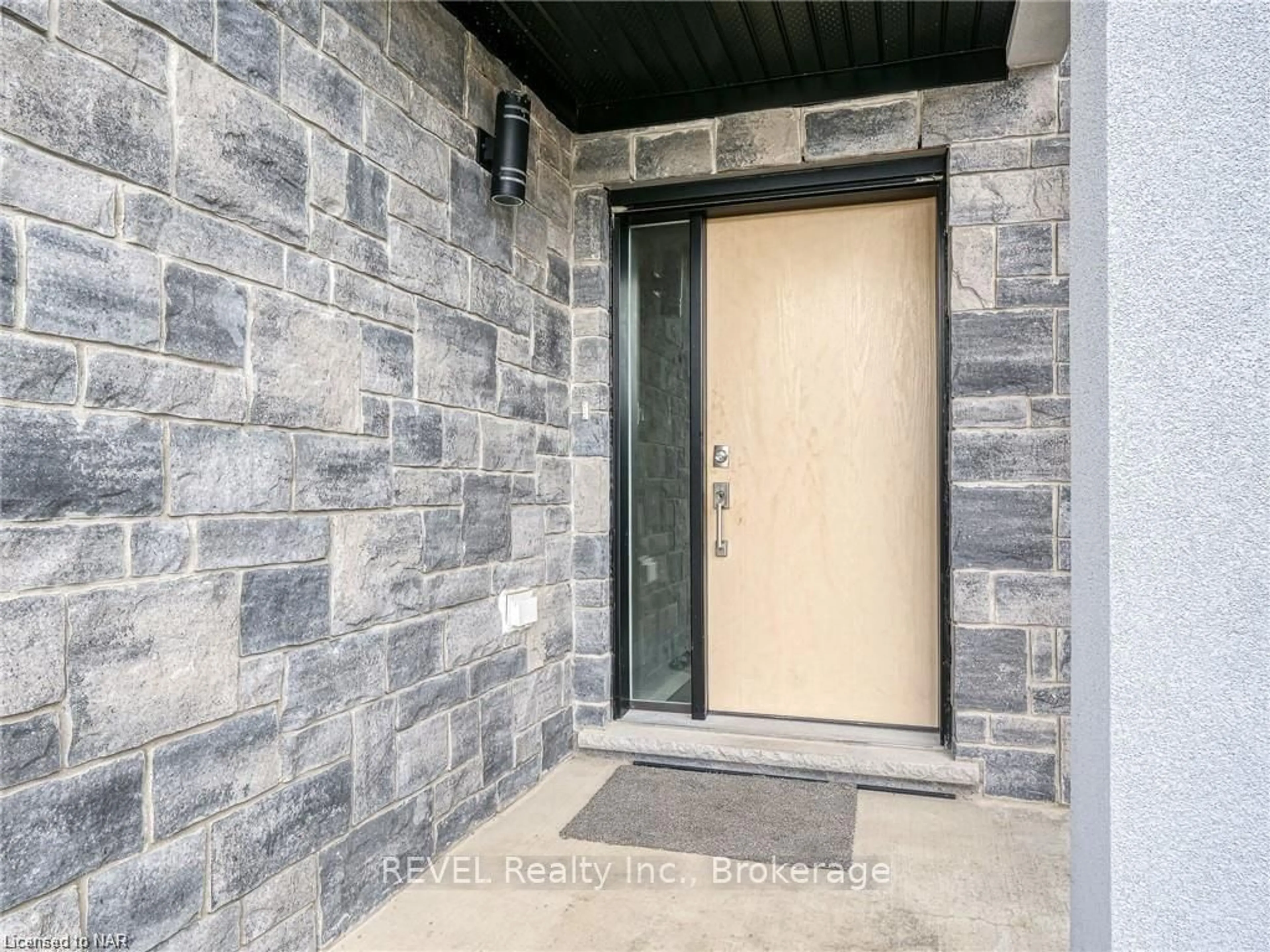 Indoor entryway, cement floor for 2911 Lemieux Walk, London Ontario N6L 0A9