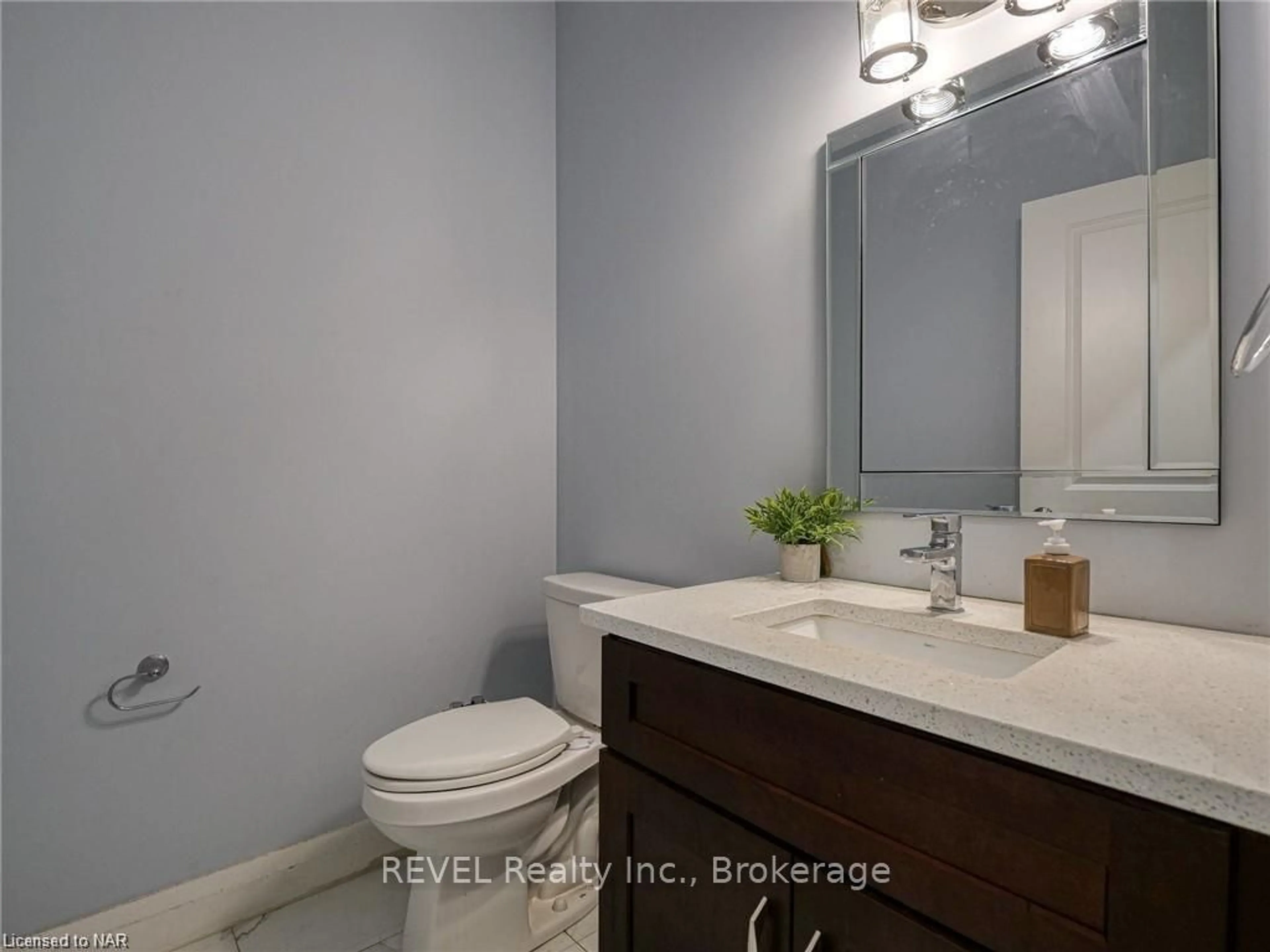 Contemporary bathroom, wood floors for 2911 Lemieux Walk, London Ontario N6L 0A9