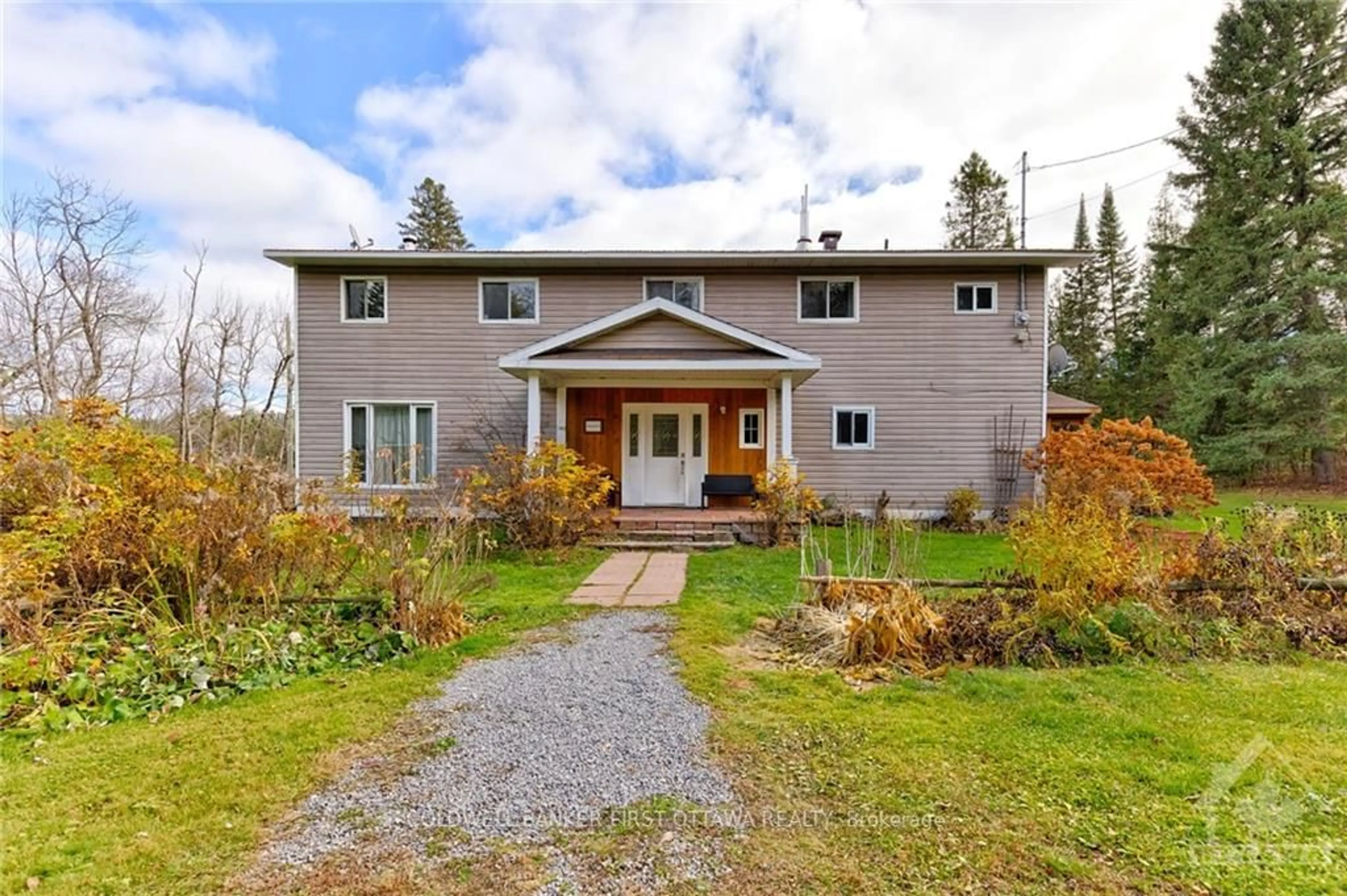 Frontside or backside of a home, cottage for 27 HARRISON Tr, Greater Madawaska Ontario K0J 2R0