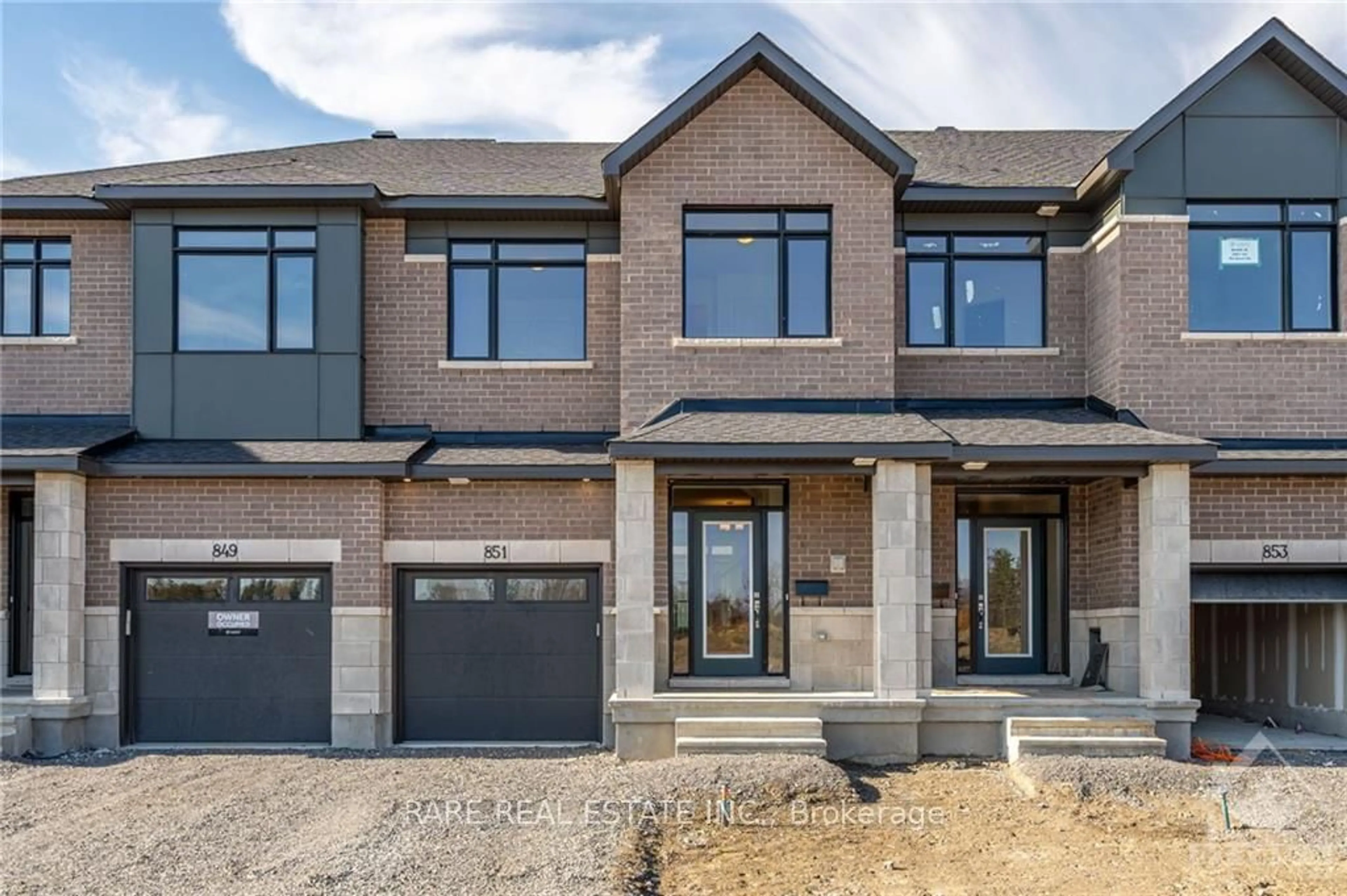 Home with brick exterior material for 851 MOCHI Circ, Barrhaven Ontario K2J 6Y9