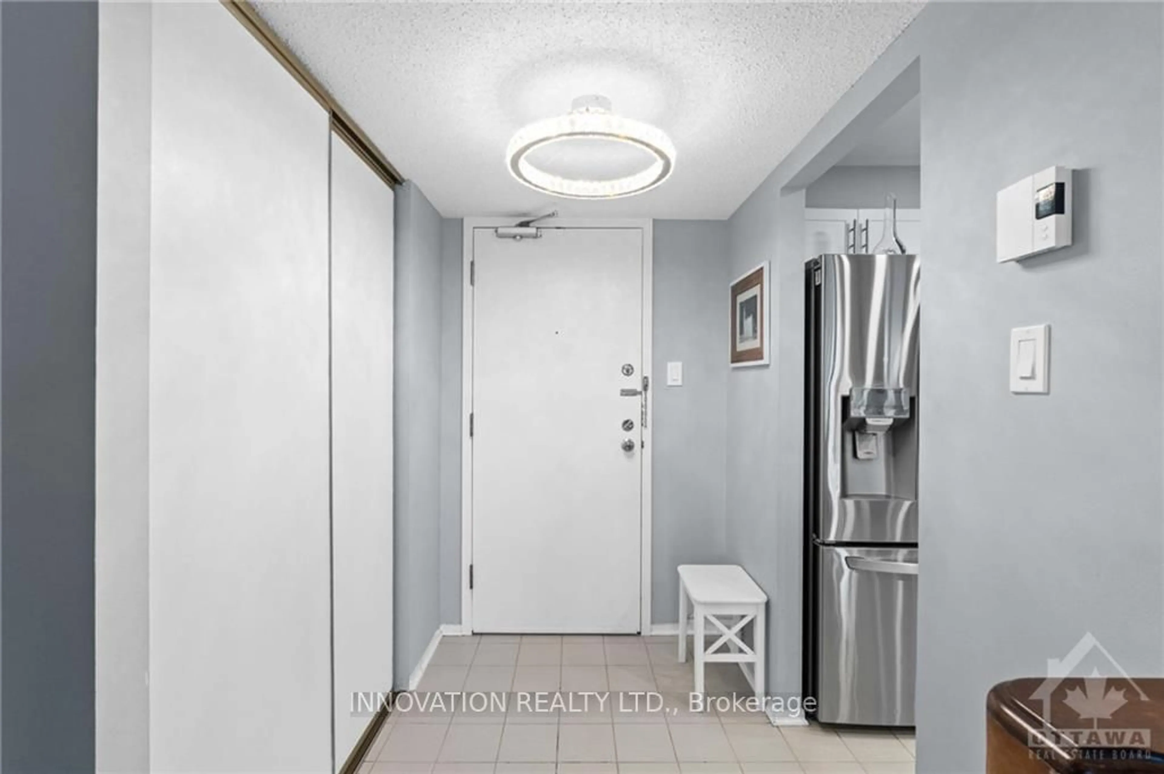 Indoor entryway, not visible floor for 200 LAFONTAINE Ave #705, Vanier and Kingsview Park Ontario K1L 8K8