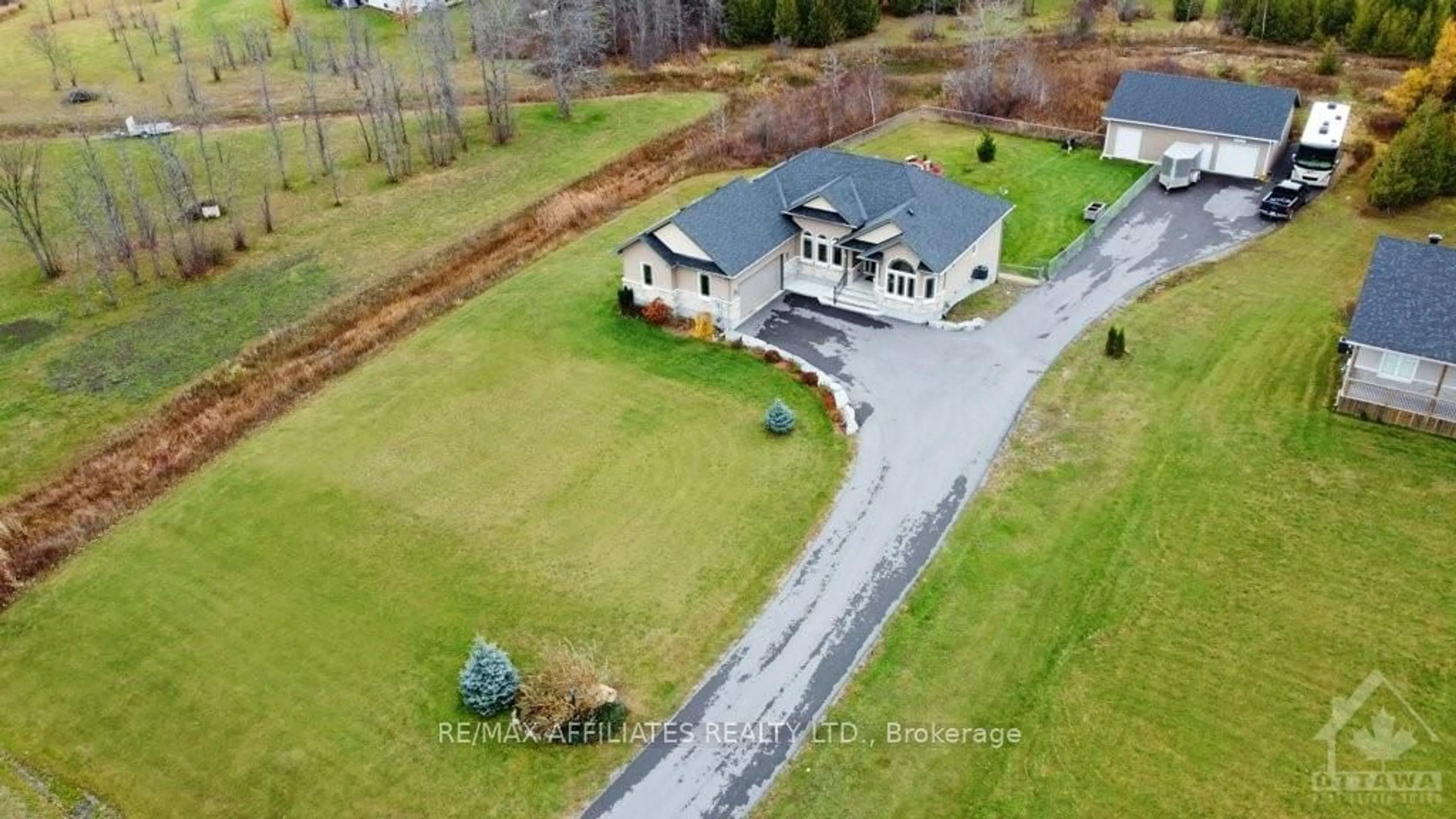 Frontside or backside of a home, cottage for 275 COUNTRY LANE Dr, Beckwith Ontario K7C 3P2