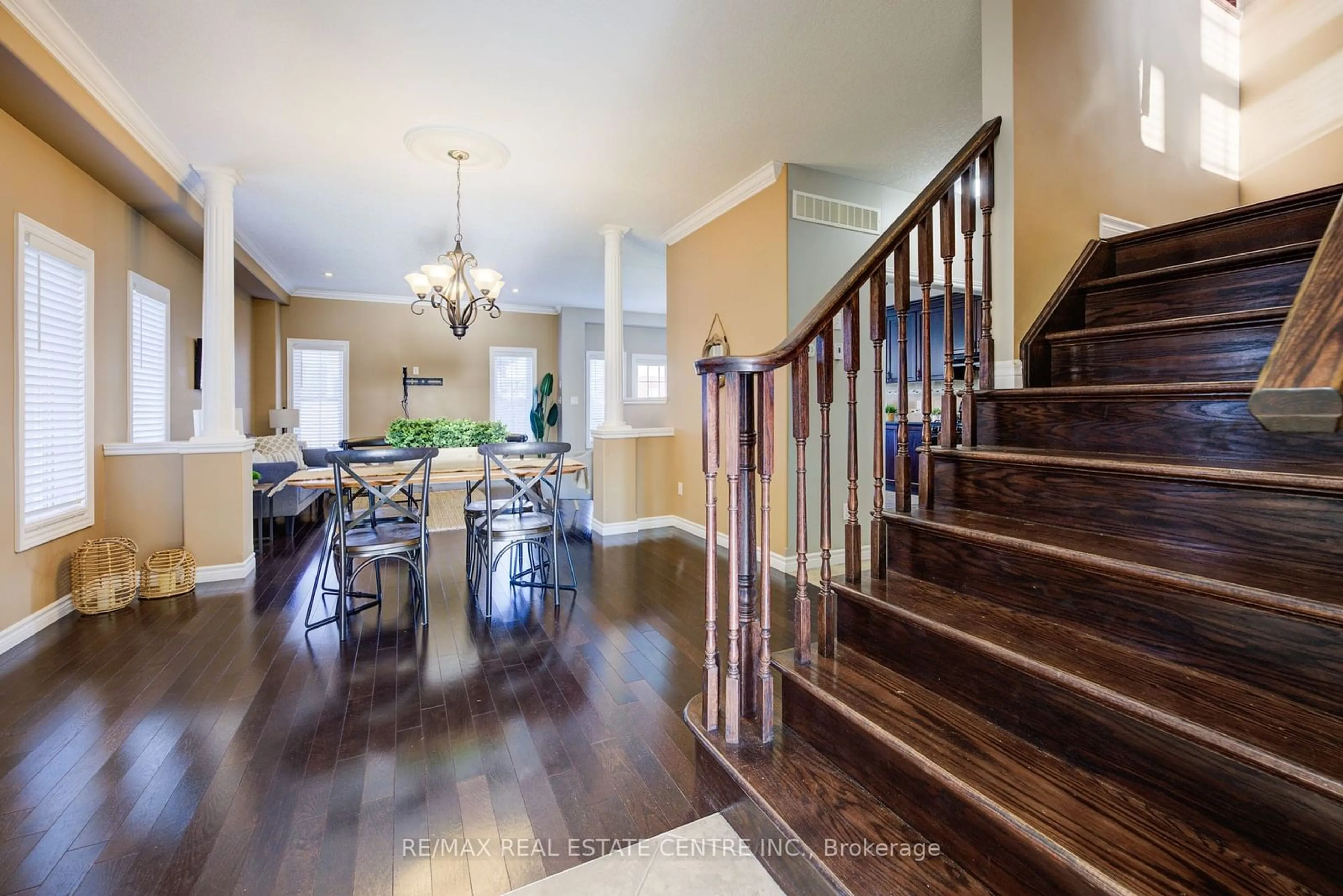 Dining room, wood floors for 5 Hammacher St, Wilmot Ontario N3A 4S2