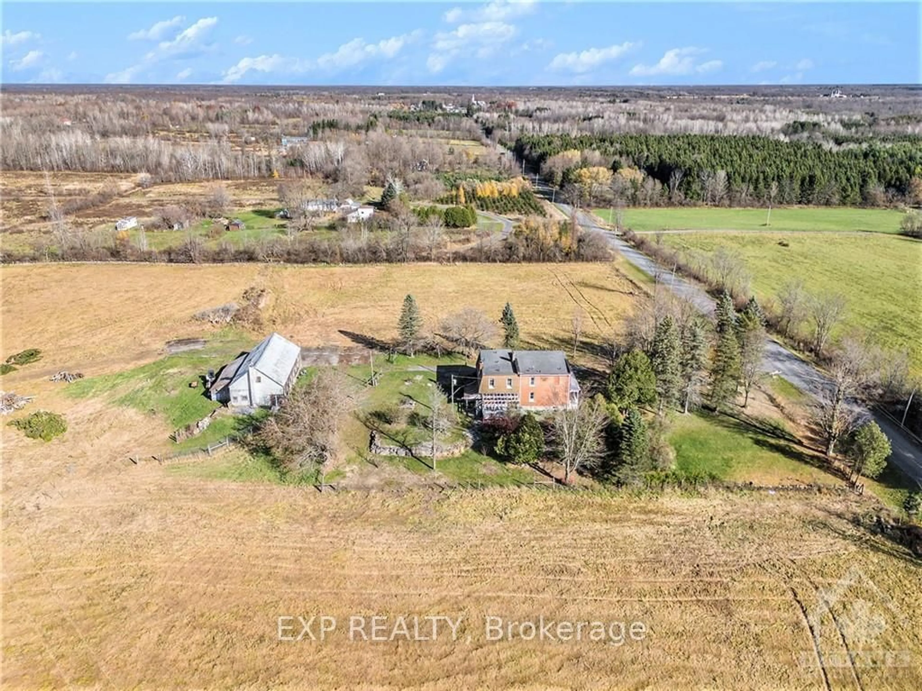 Frontside or backside of a home, cottage for 18873 KENYON CONCESSION 5 Rd, North Glengarry Ontario K0C 1A0